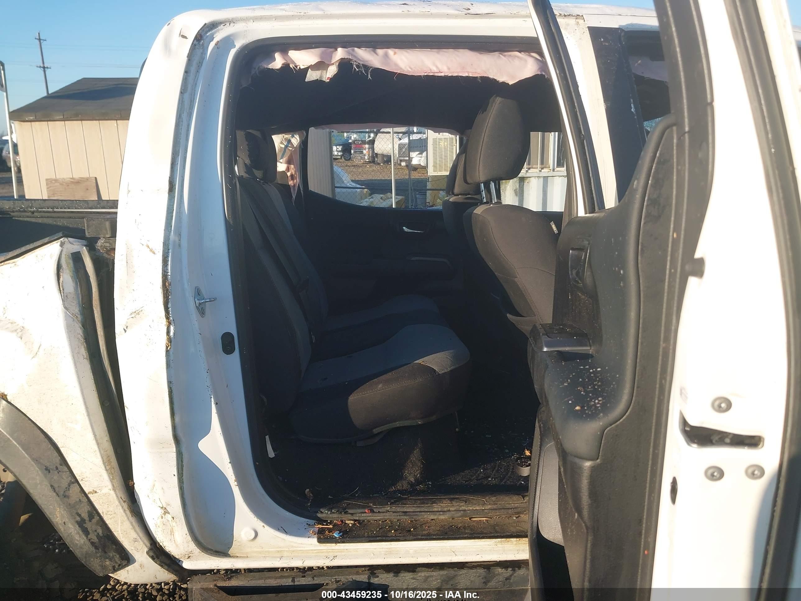 TOYOTA TACOMA image 8