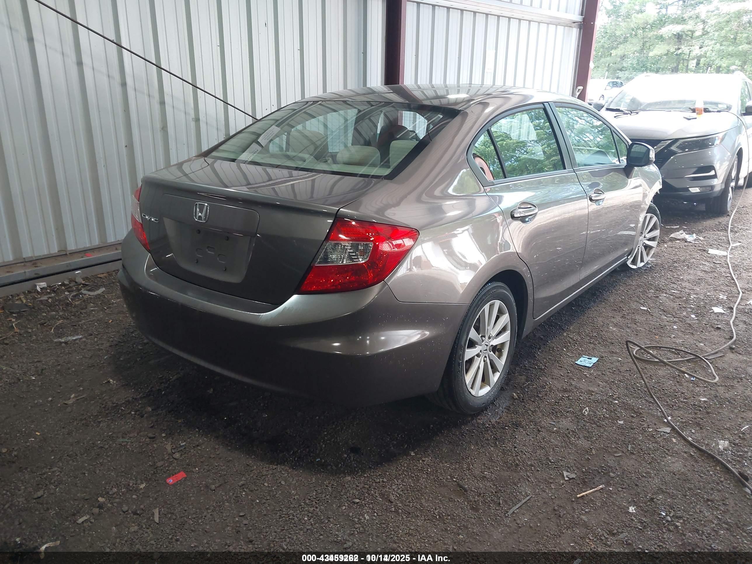 HONDA CIVIC image 4