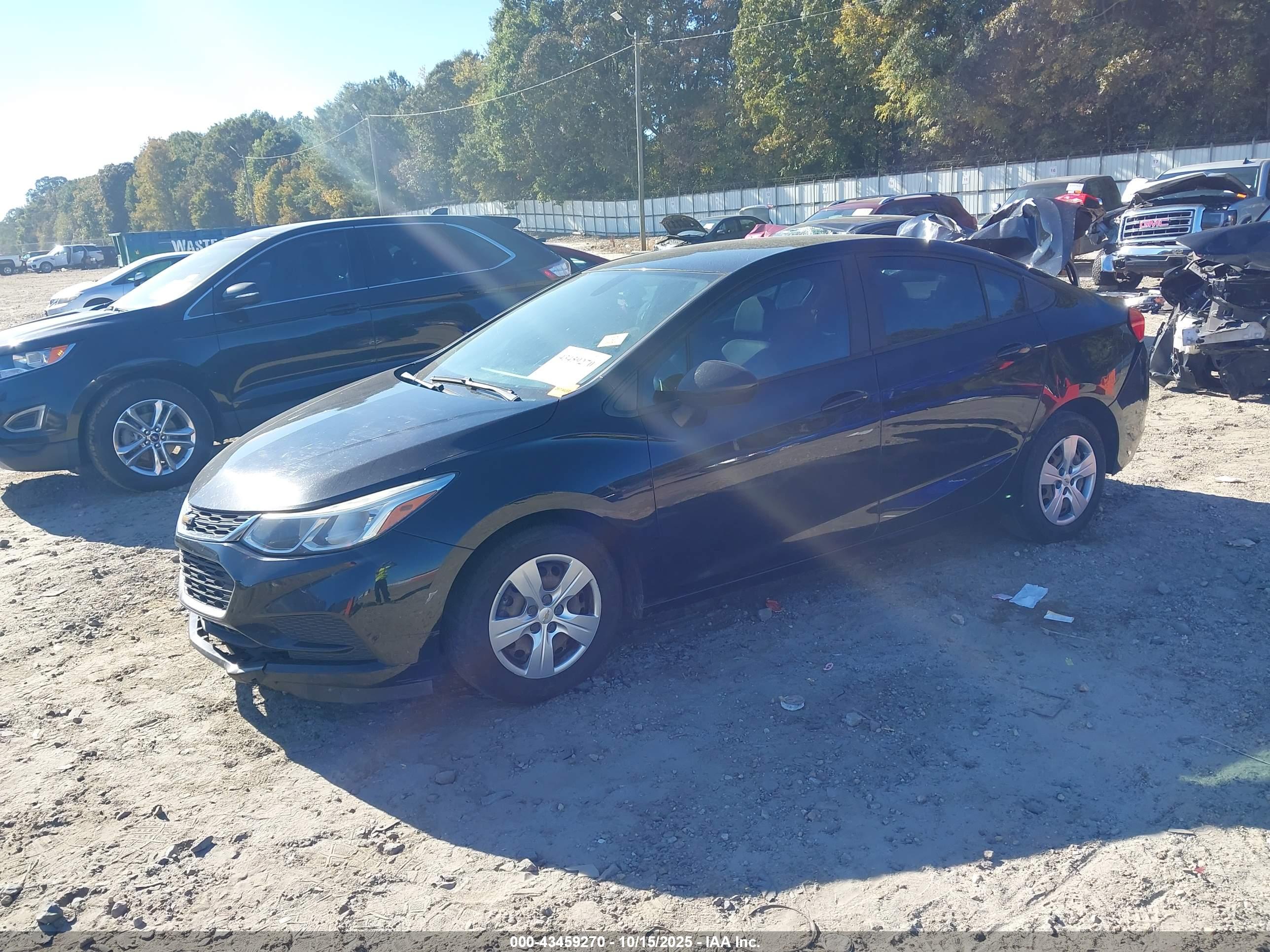 CHEVROLET CRUZE image 2