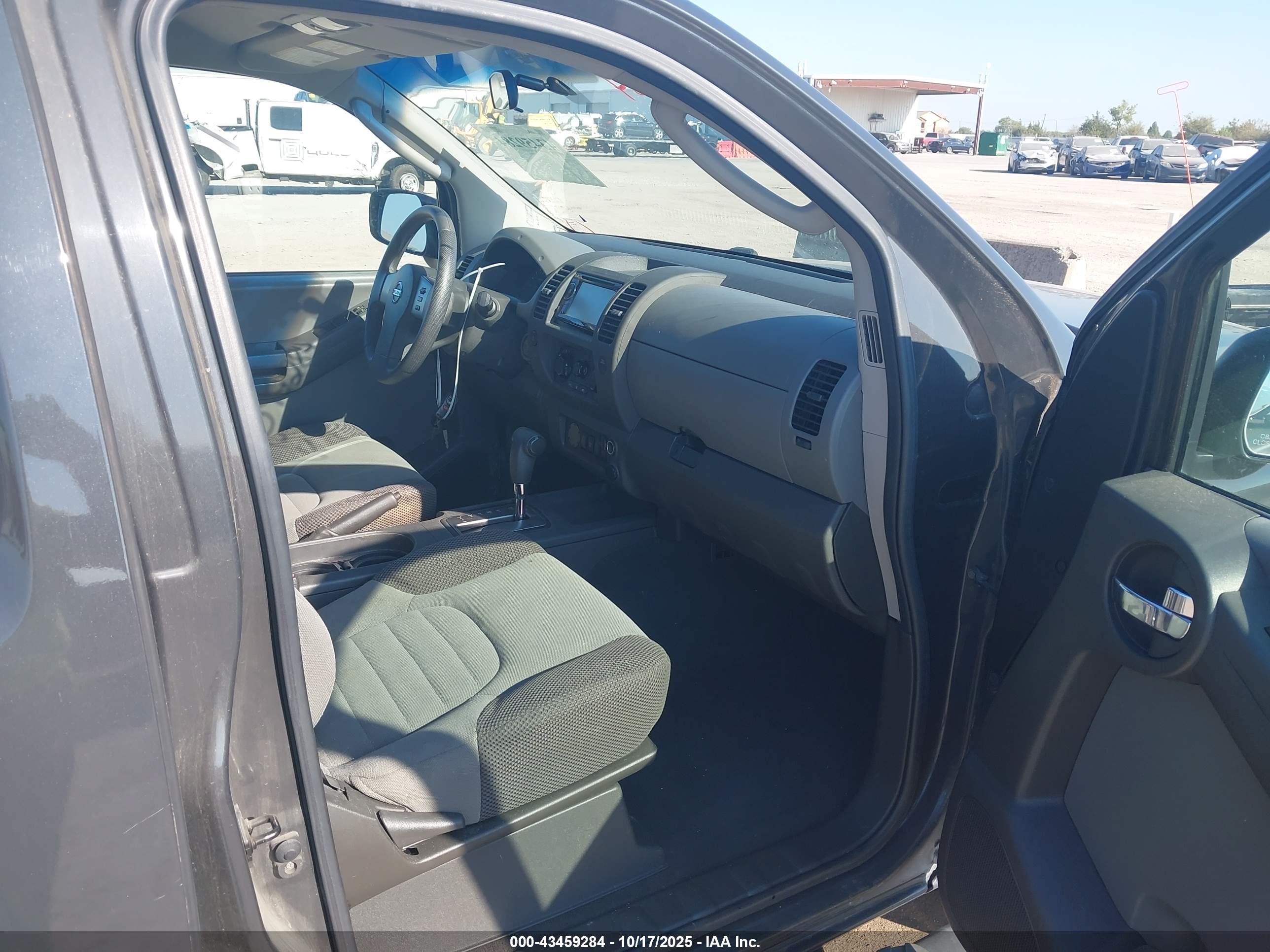 NISSAN XTERRA image 5