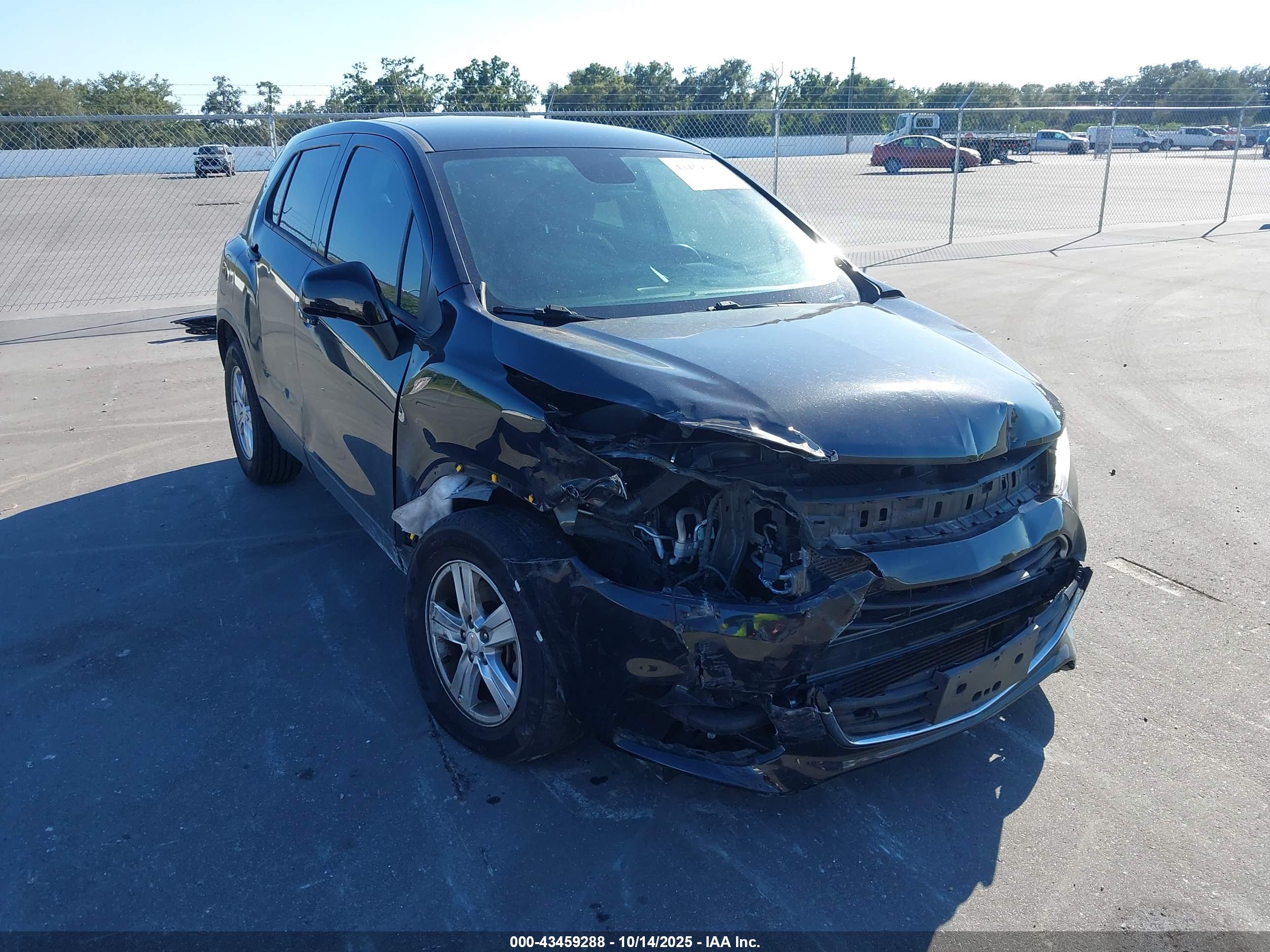 CHEVROLET TRAX image 6