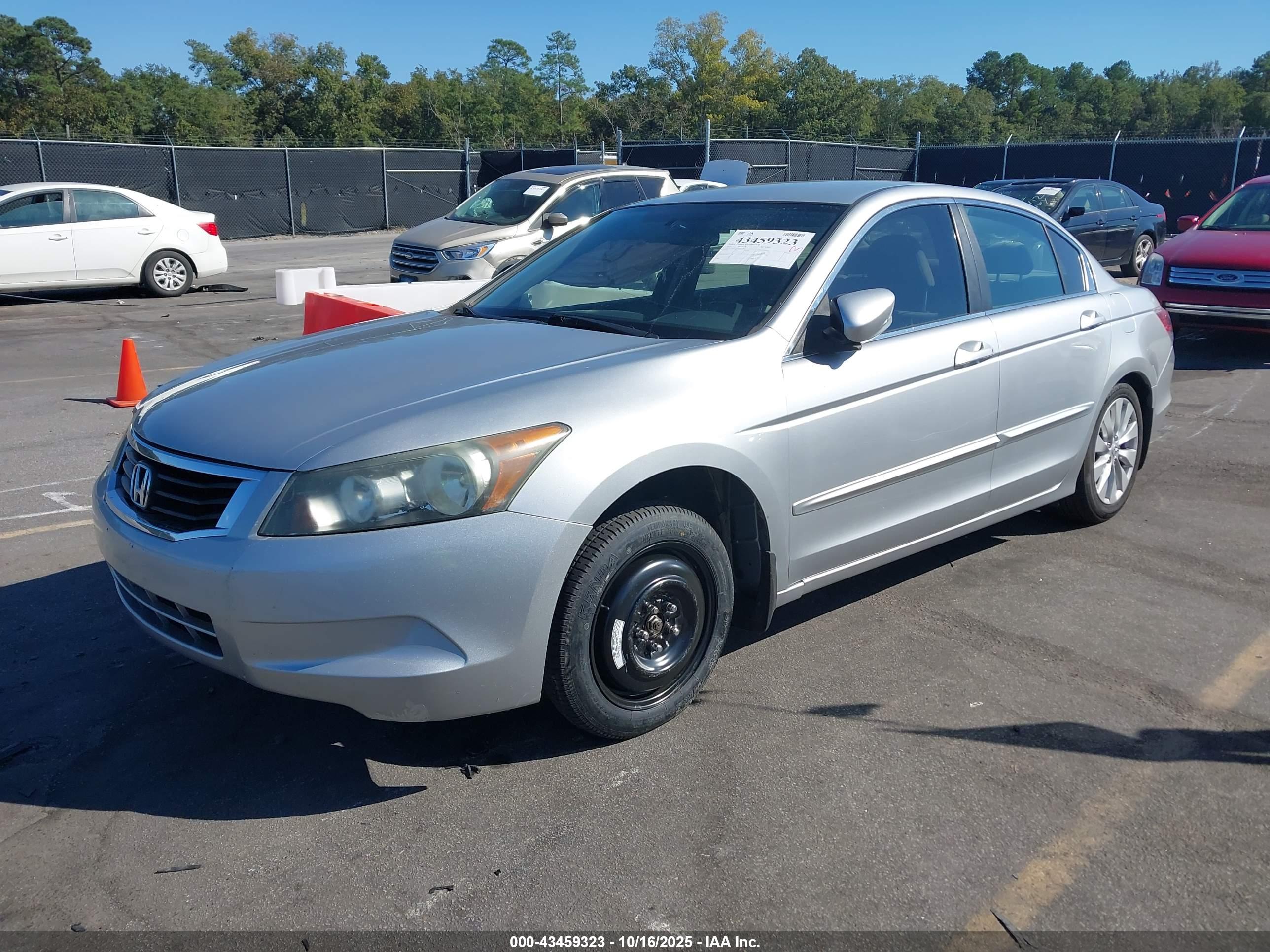 HONDA ACCORD image 2