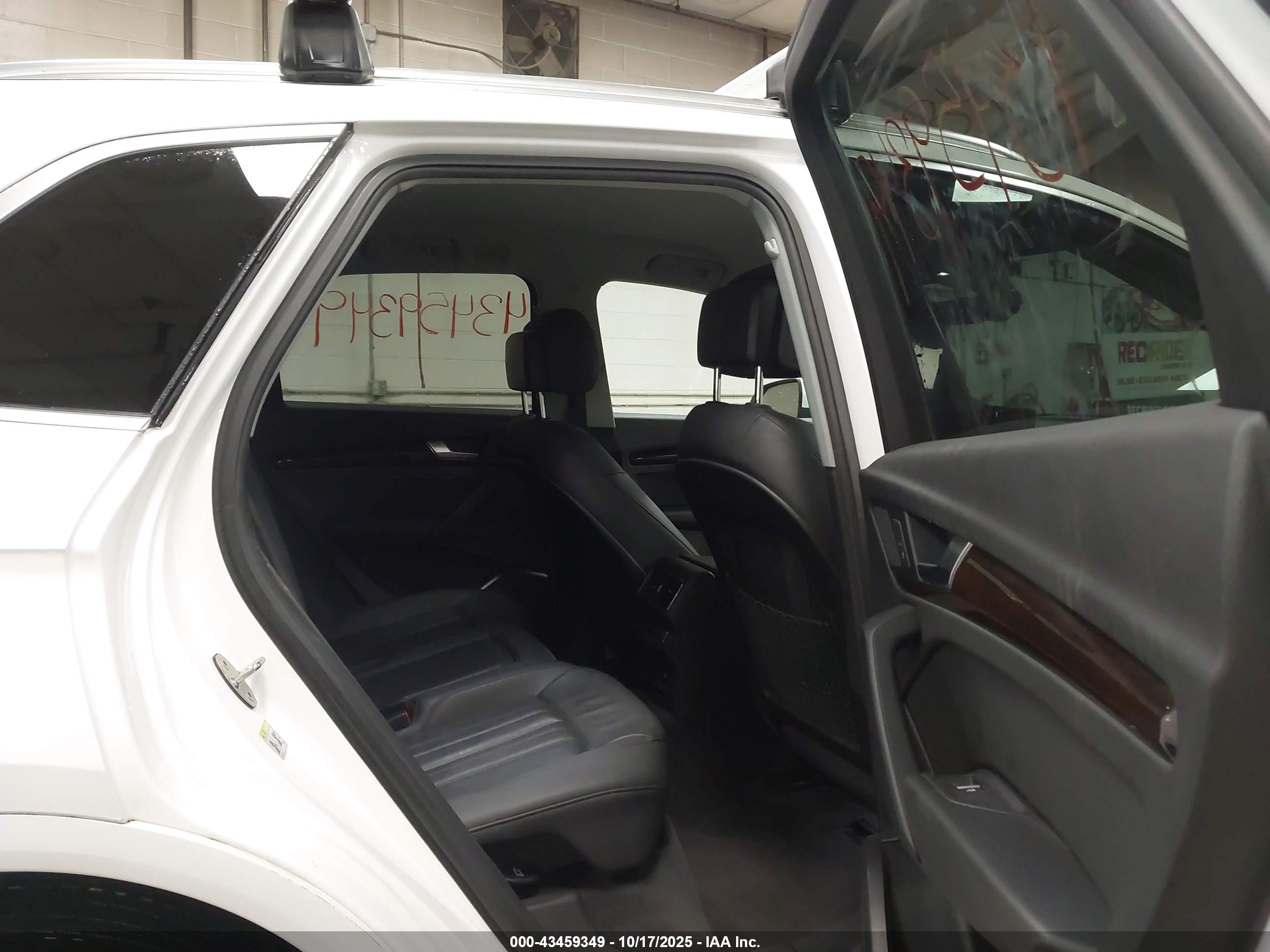 AUDI Q5 image 8