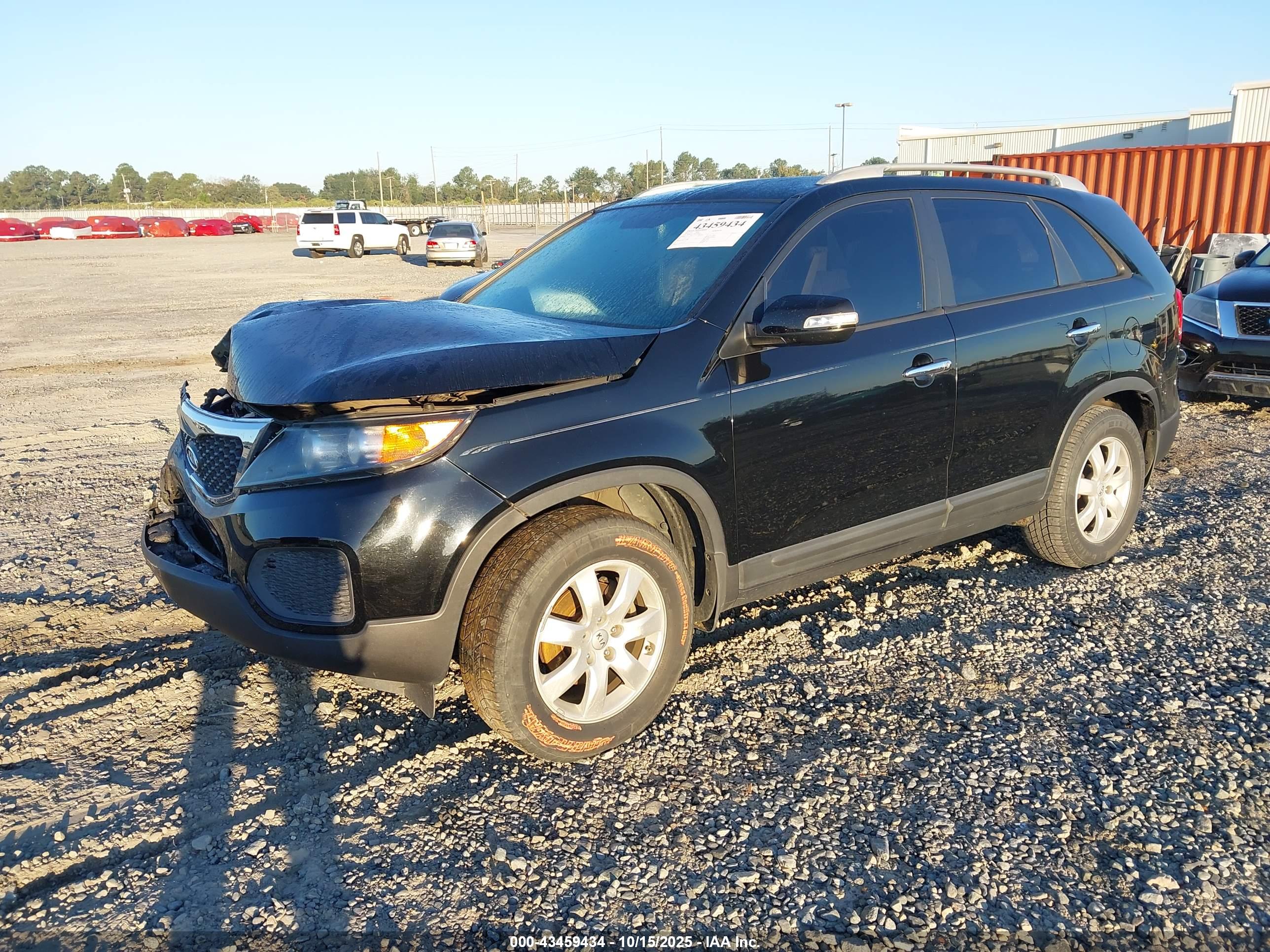 KIA SORENTO image 2