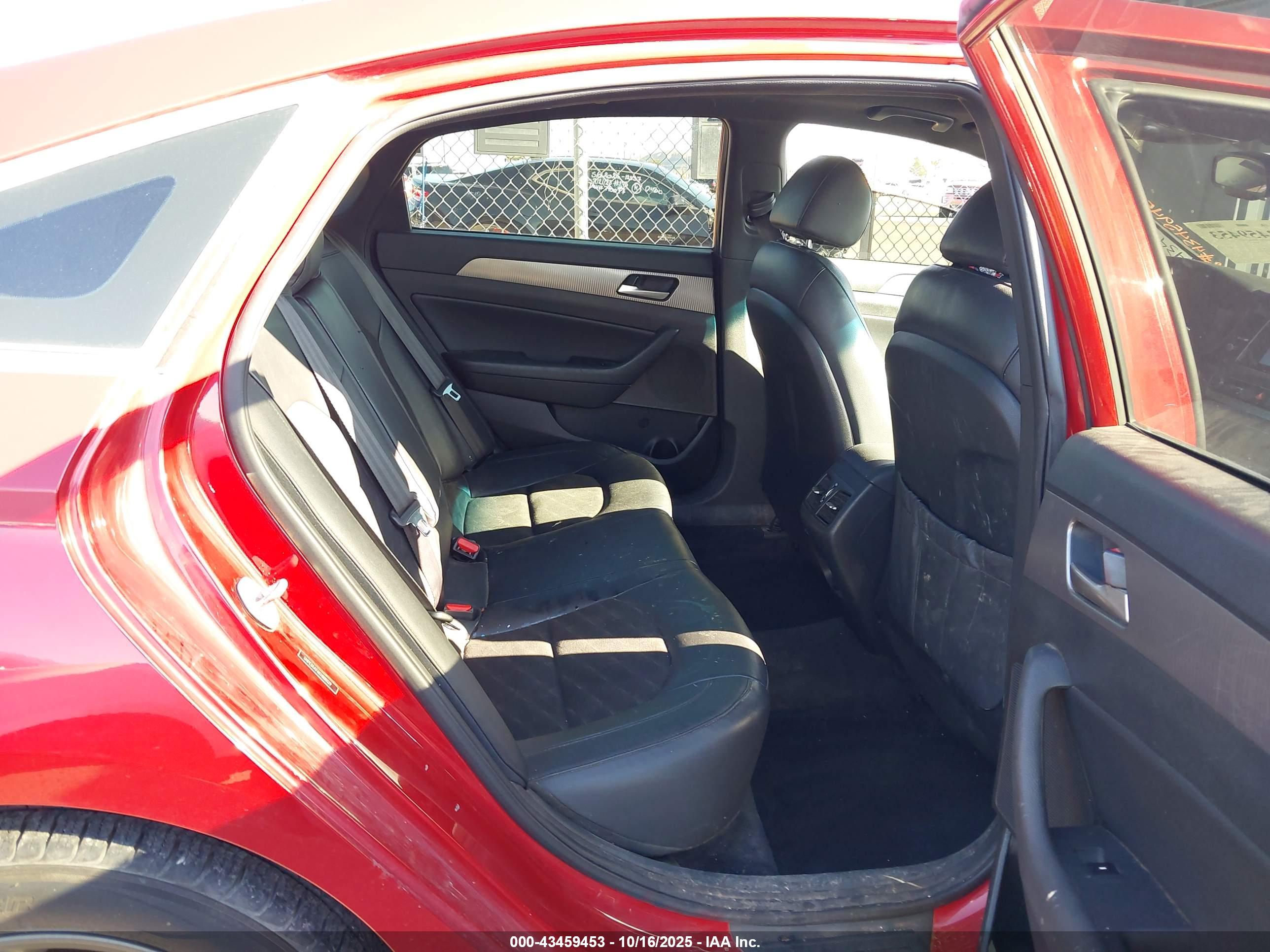 HYUNDAI SONATA image 8