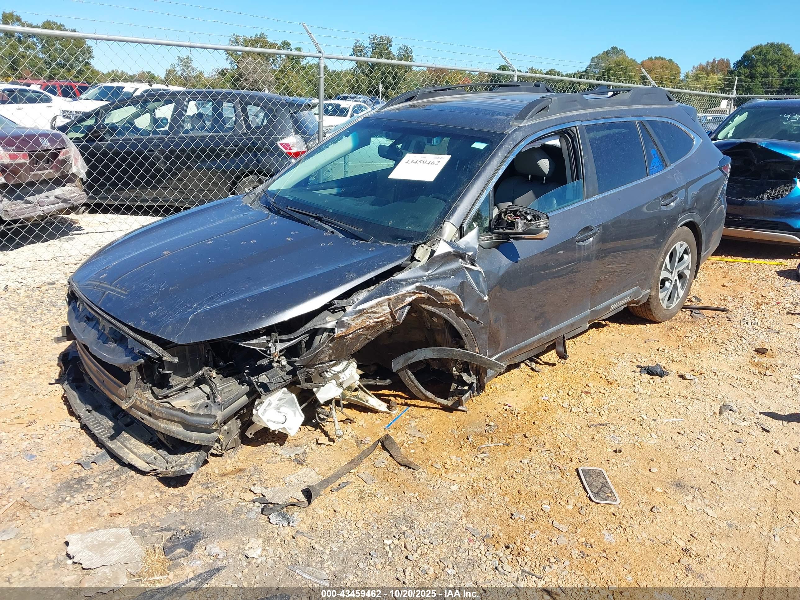 SUBARU OUTBACK image 2