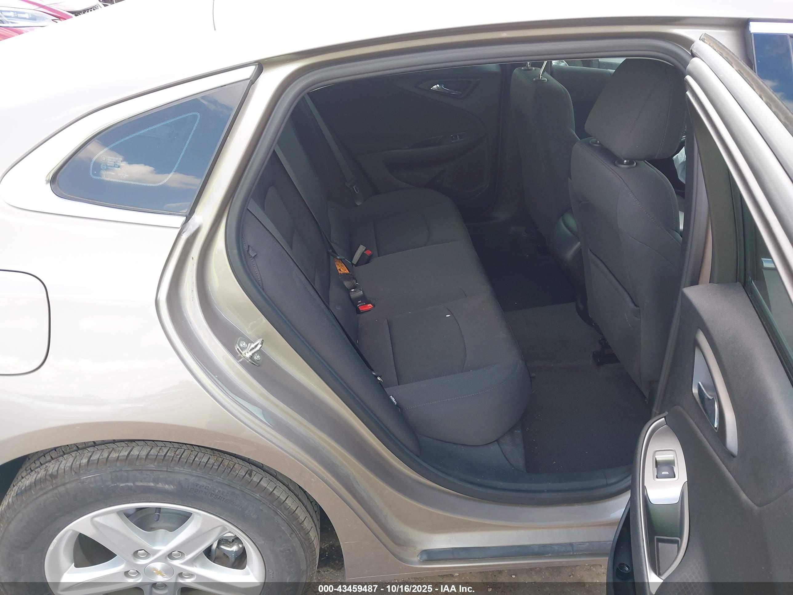 CHEVROLET MALIBU image 8