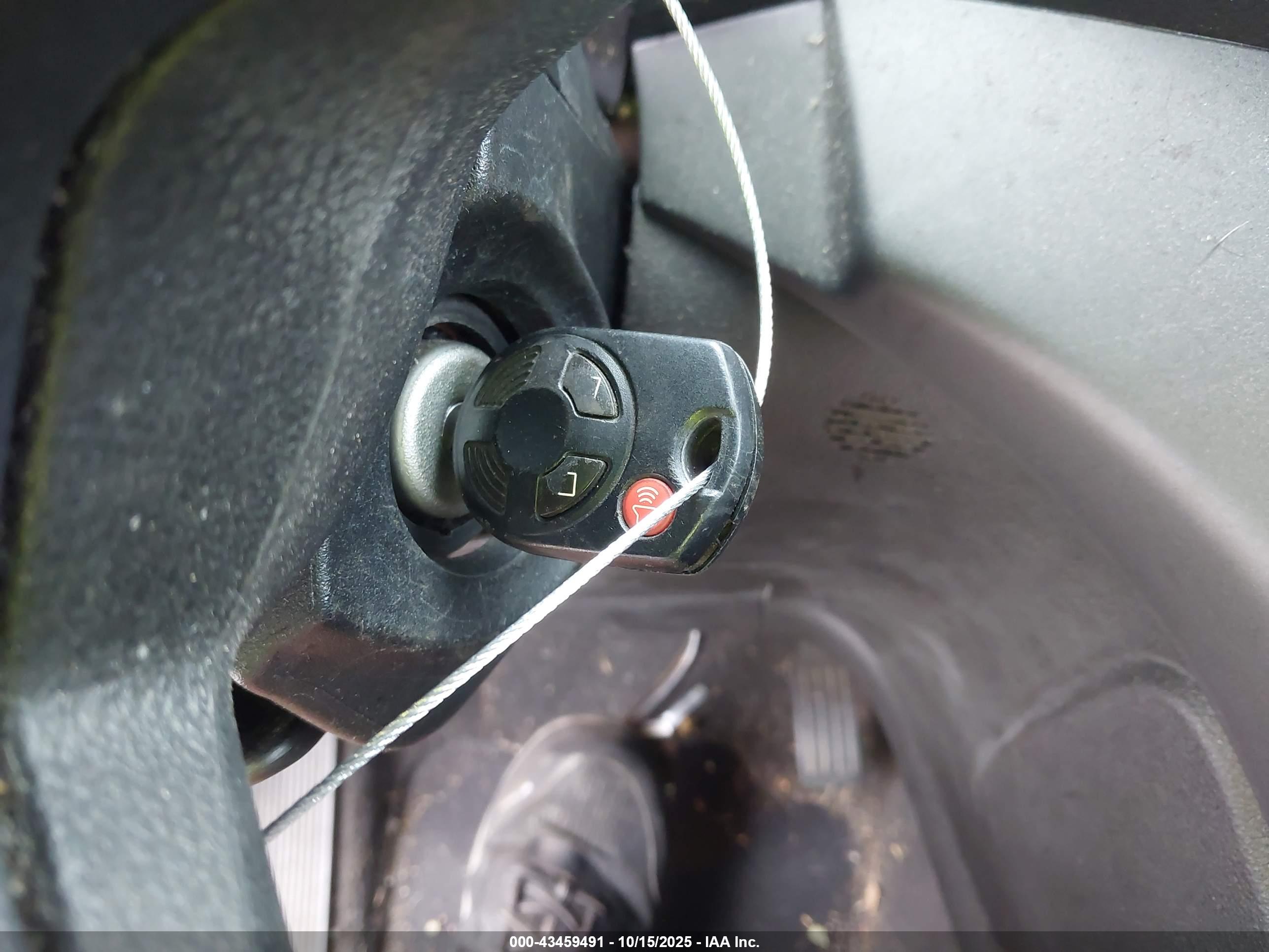 FORD ESCAPE image 11
