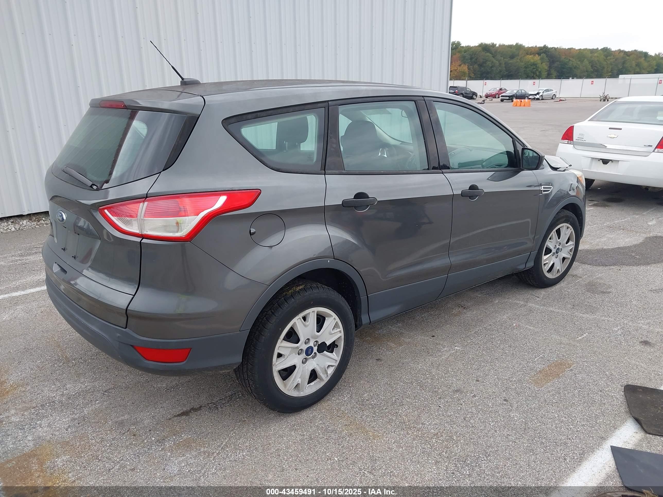FORD ESCAPE image 4