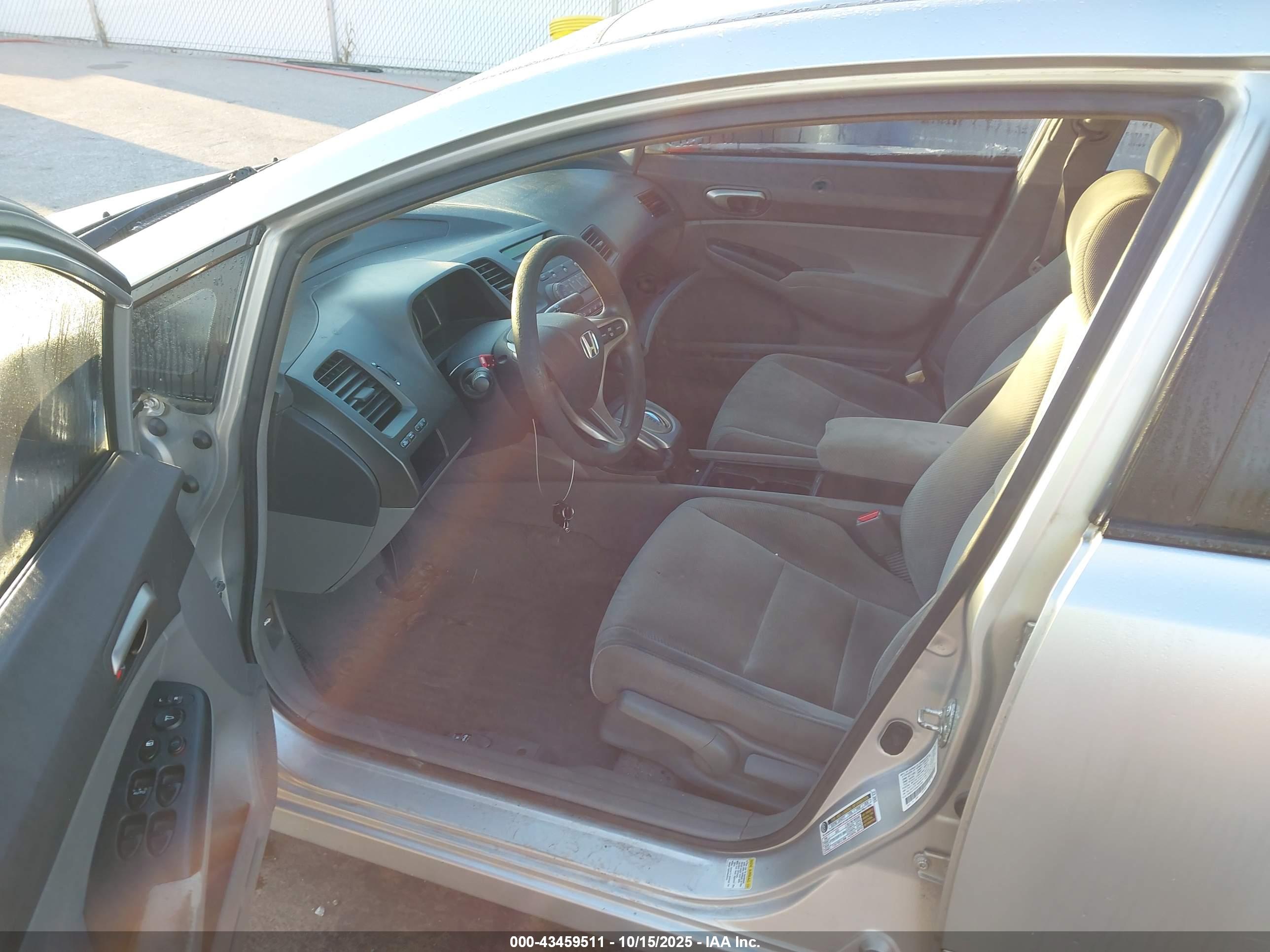 HONDA CIVIC image 5