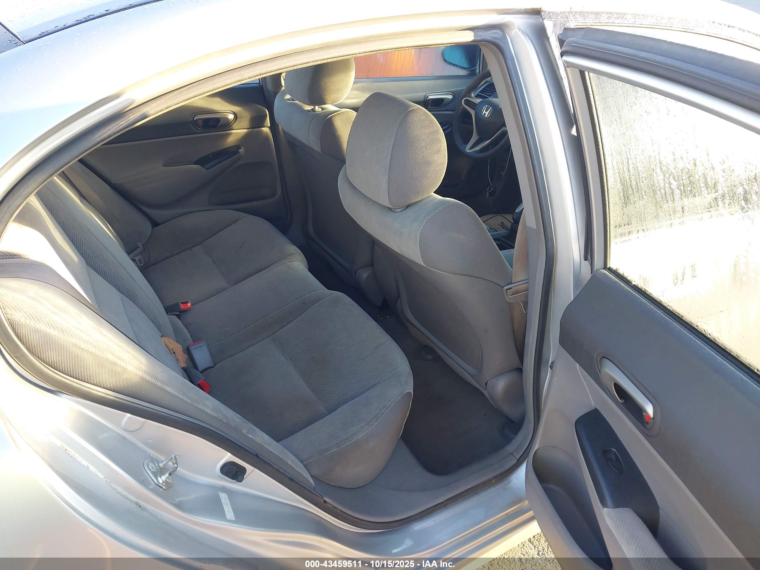 HONDA CIVIC image 8