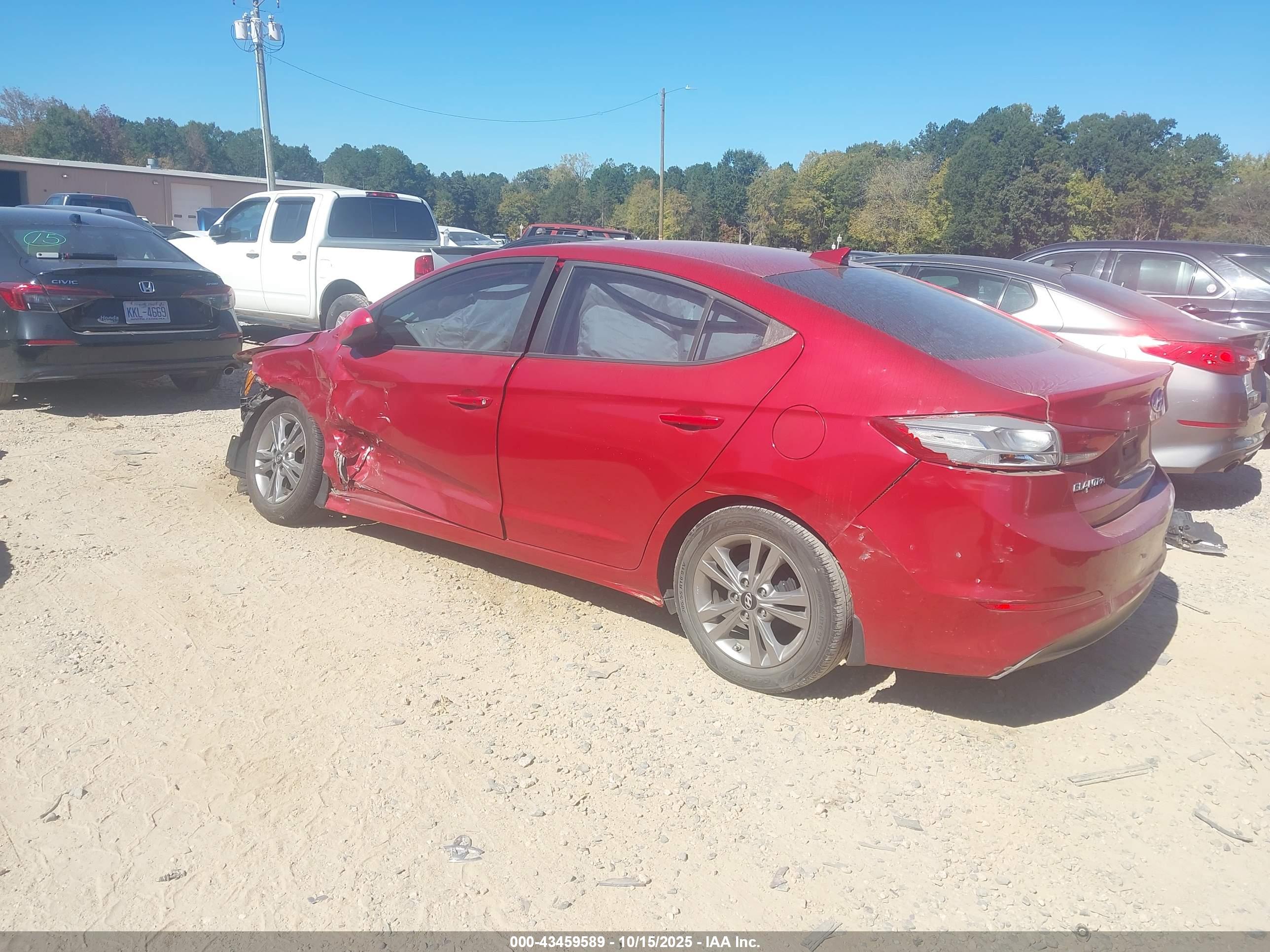 HYUNDAI ELANTRA image 3