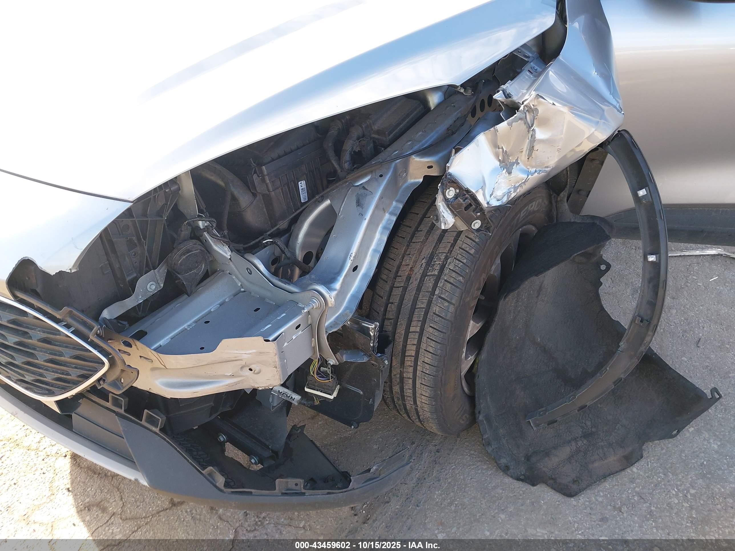 FORD ESCAPE image 6