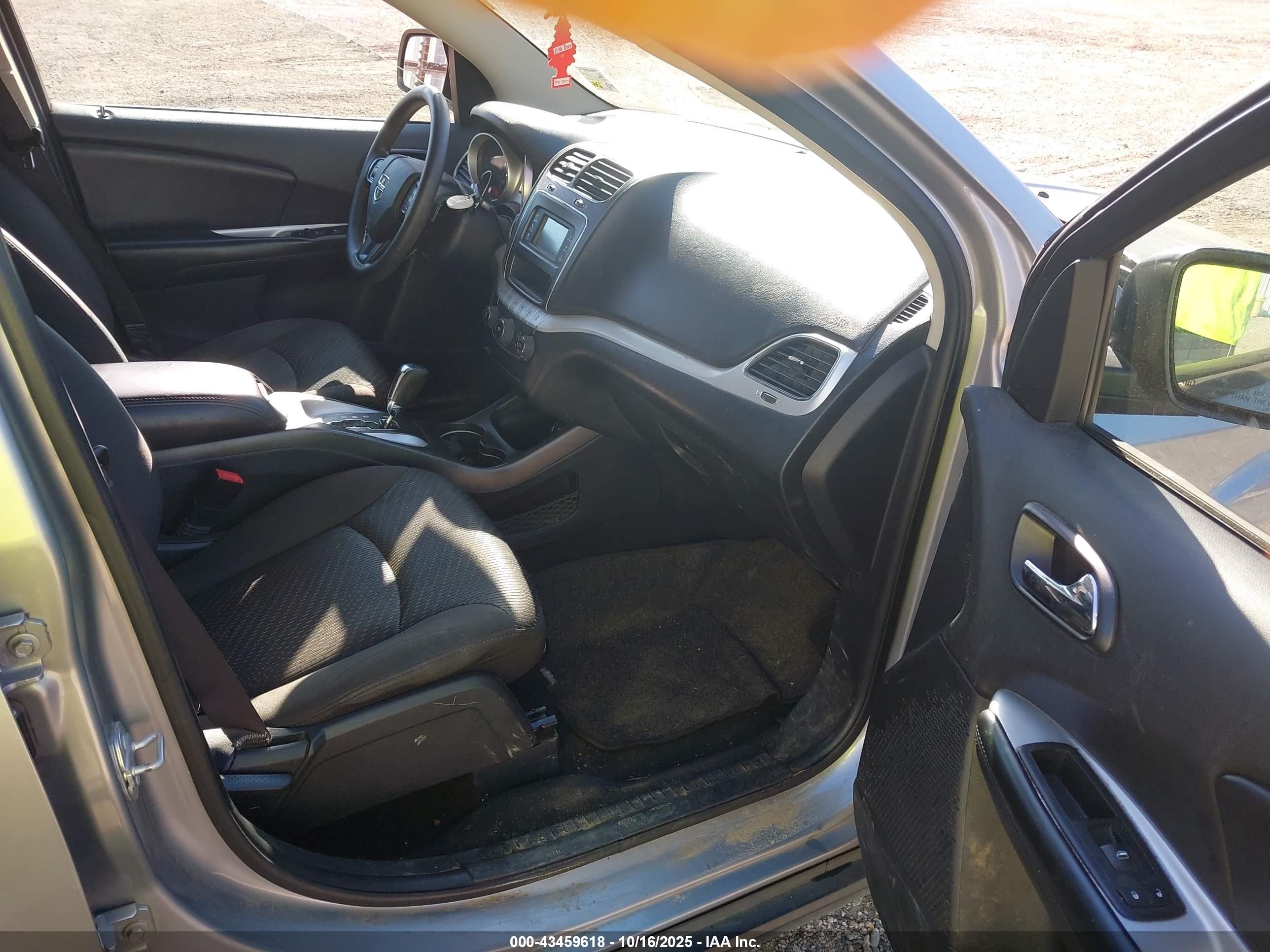 DODGE JOURNEY image 5