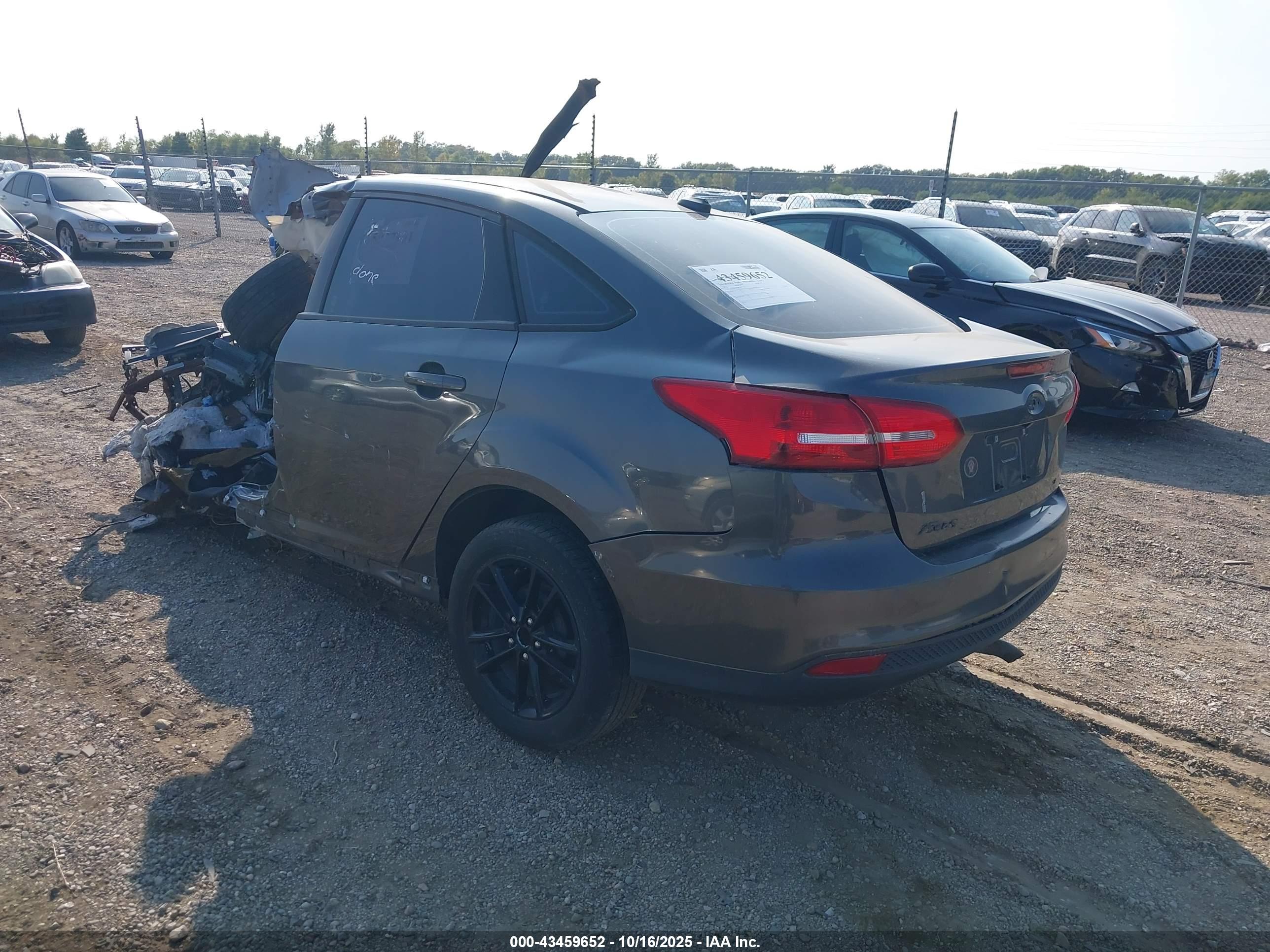 FORD FOCUS image 3