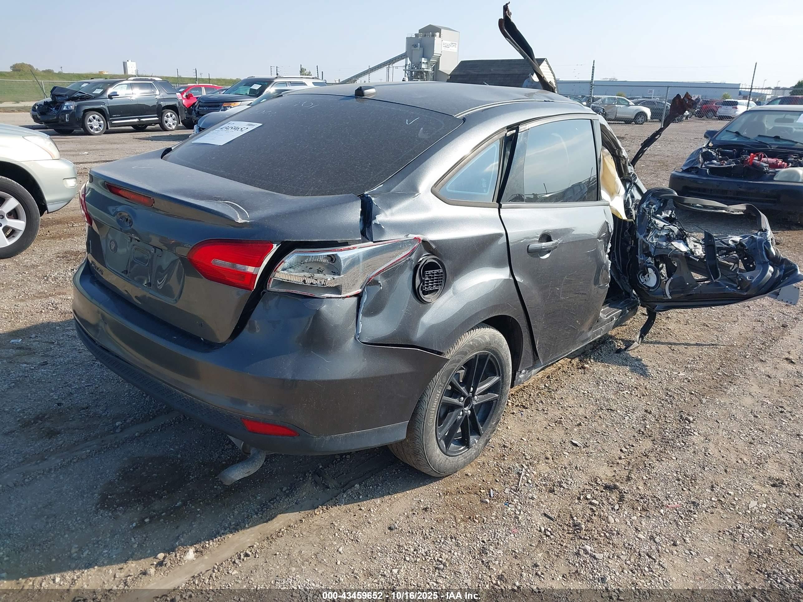 FORD FOCUS image 4