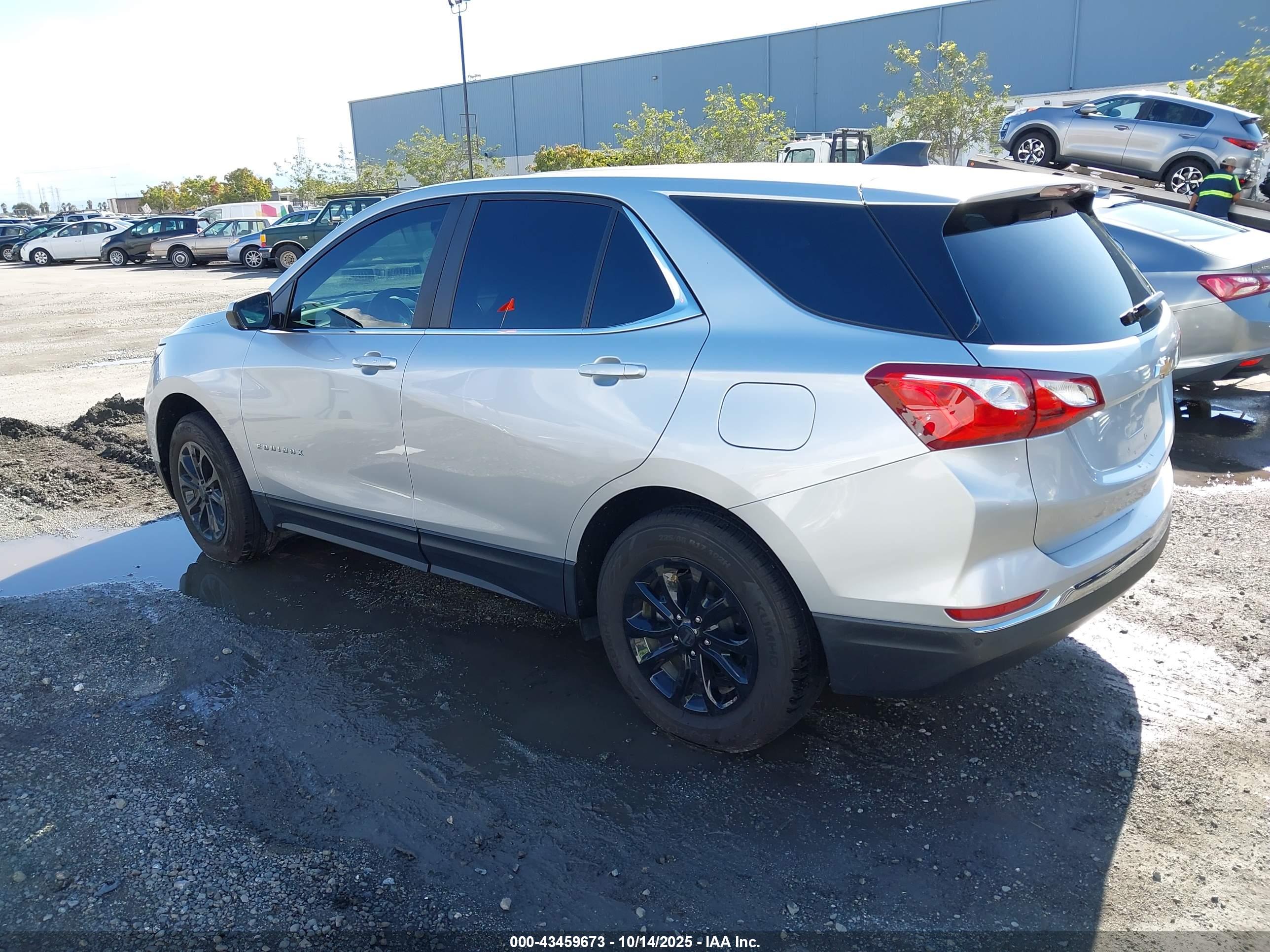 CHEVROLET EQUINOX image 3
