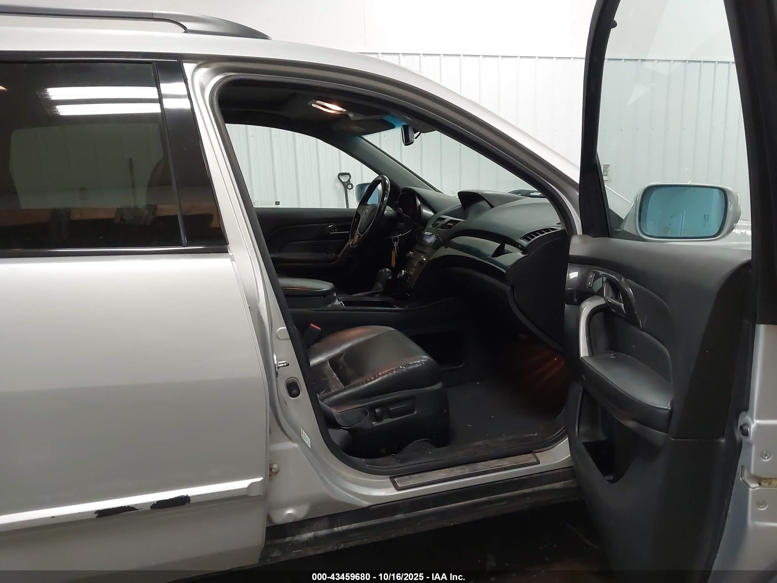 ACURA MDX image 5