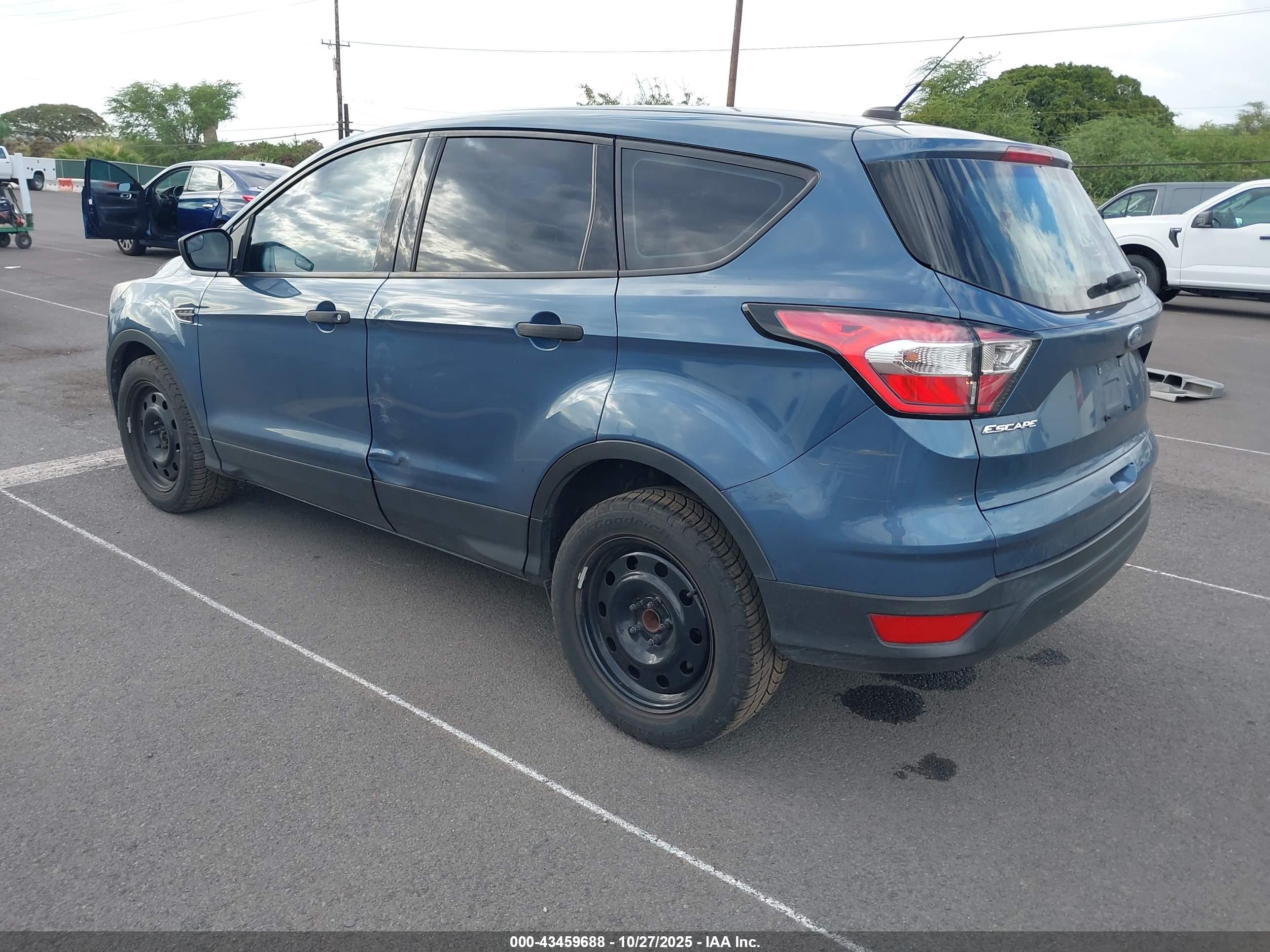 FORD ESCAPE image 3