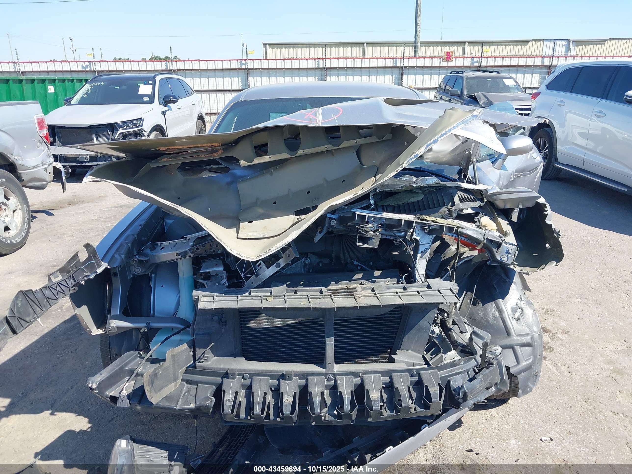 DODGE CHALLENGER image 10