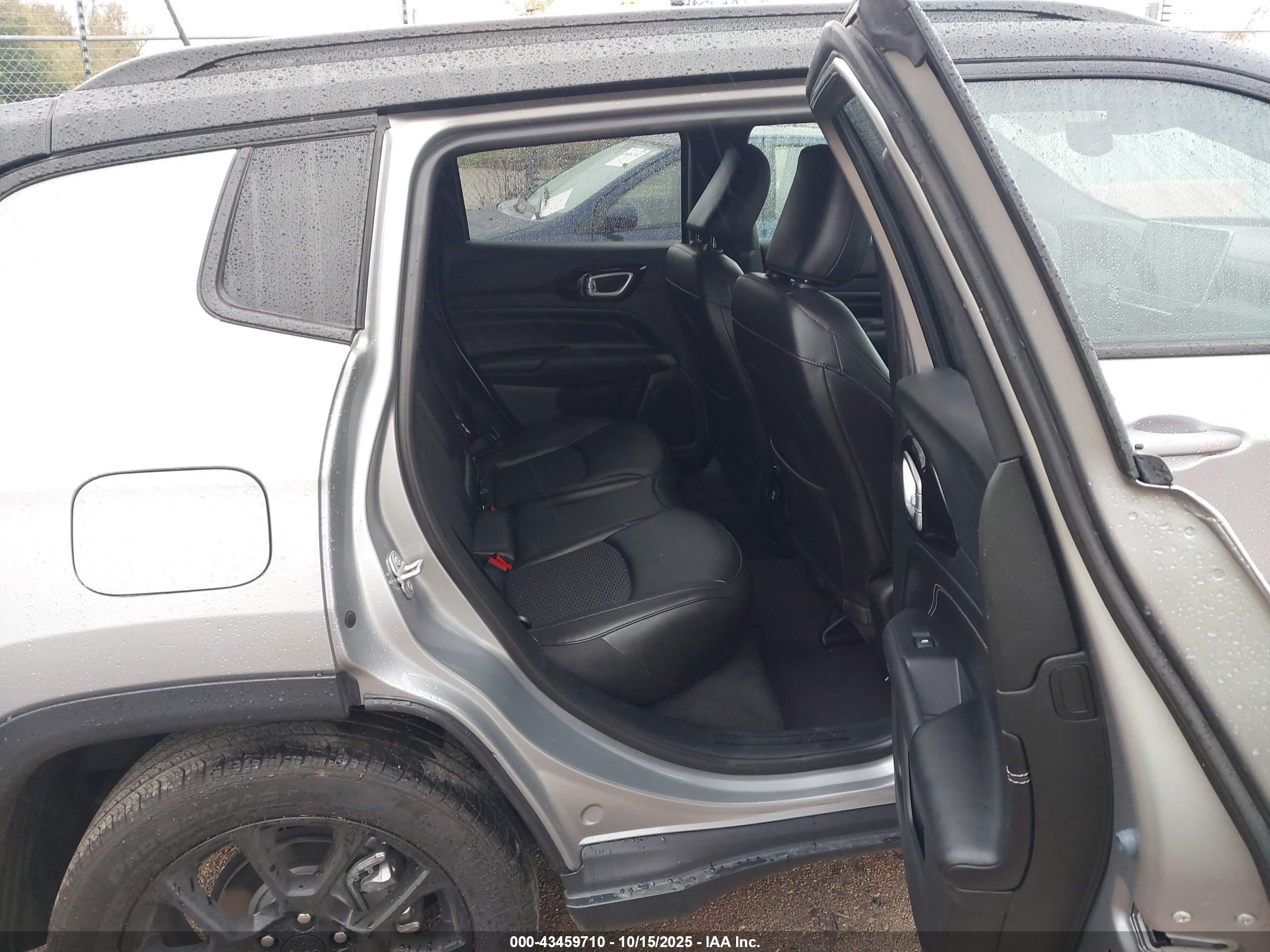 JEEP COMPASS image 8