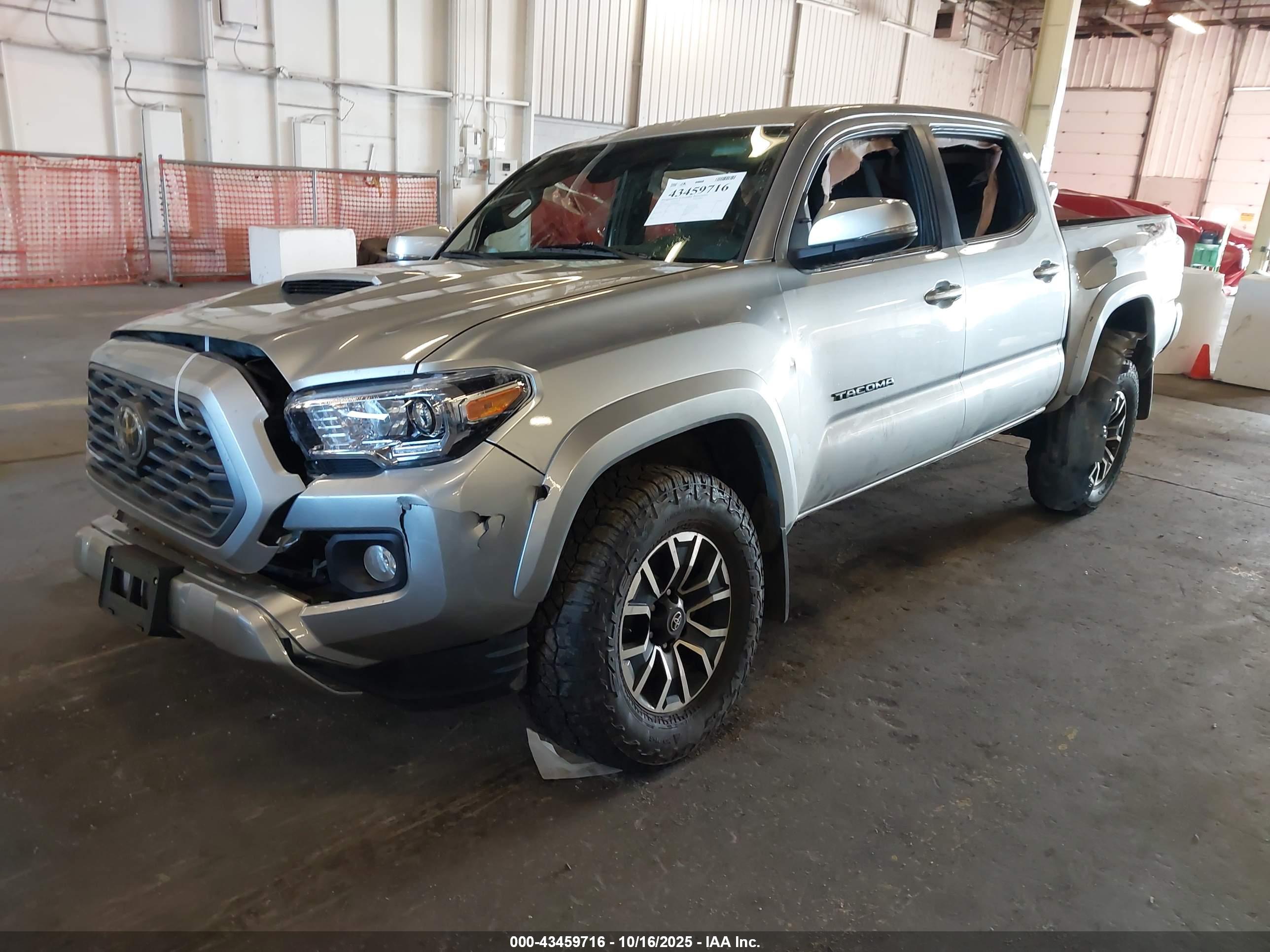 TOYOTA TACOMA image 2