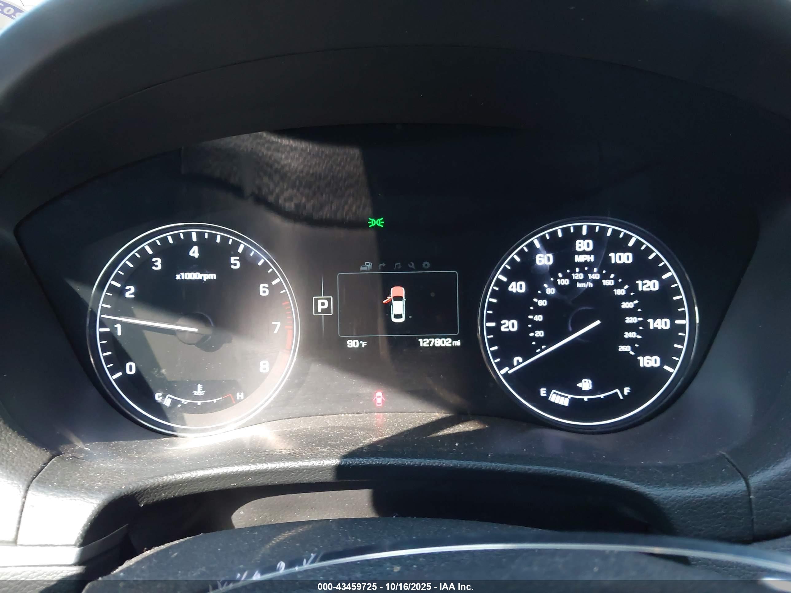 HYUNDAI GENESIS image 7