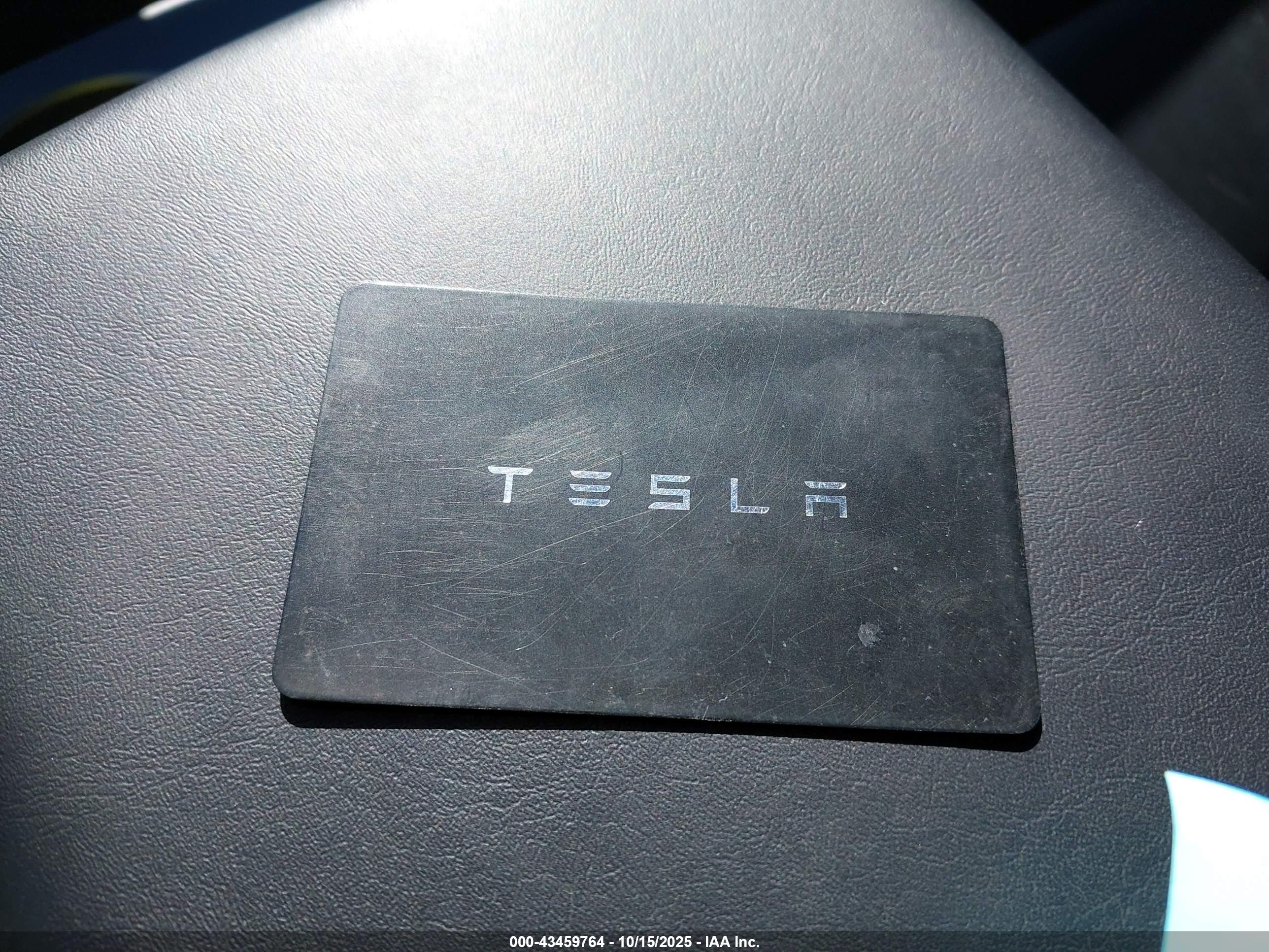 TESLA MODEL image 11