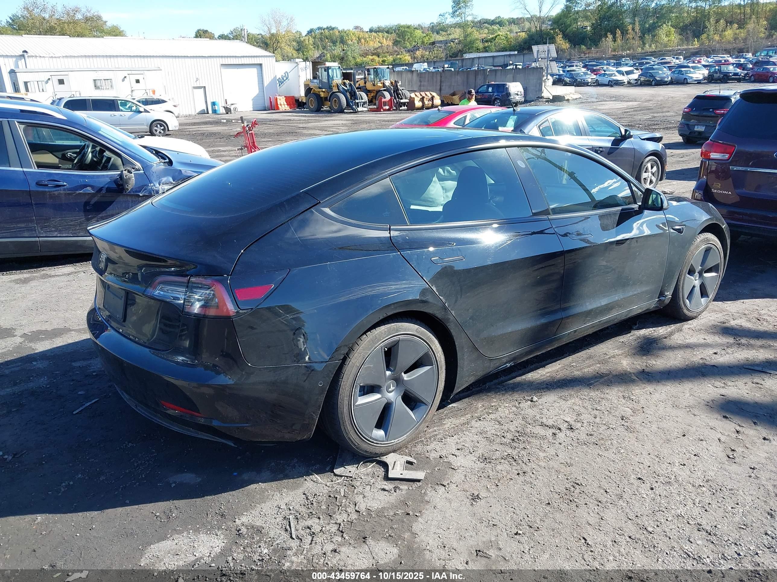TESLA MODEL image 4