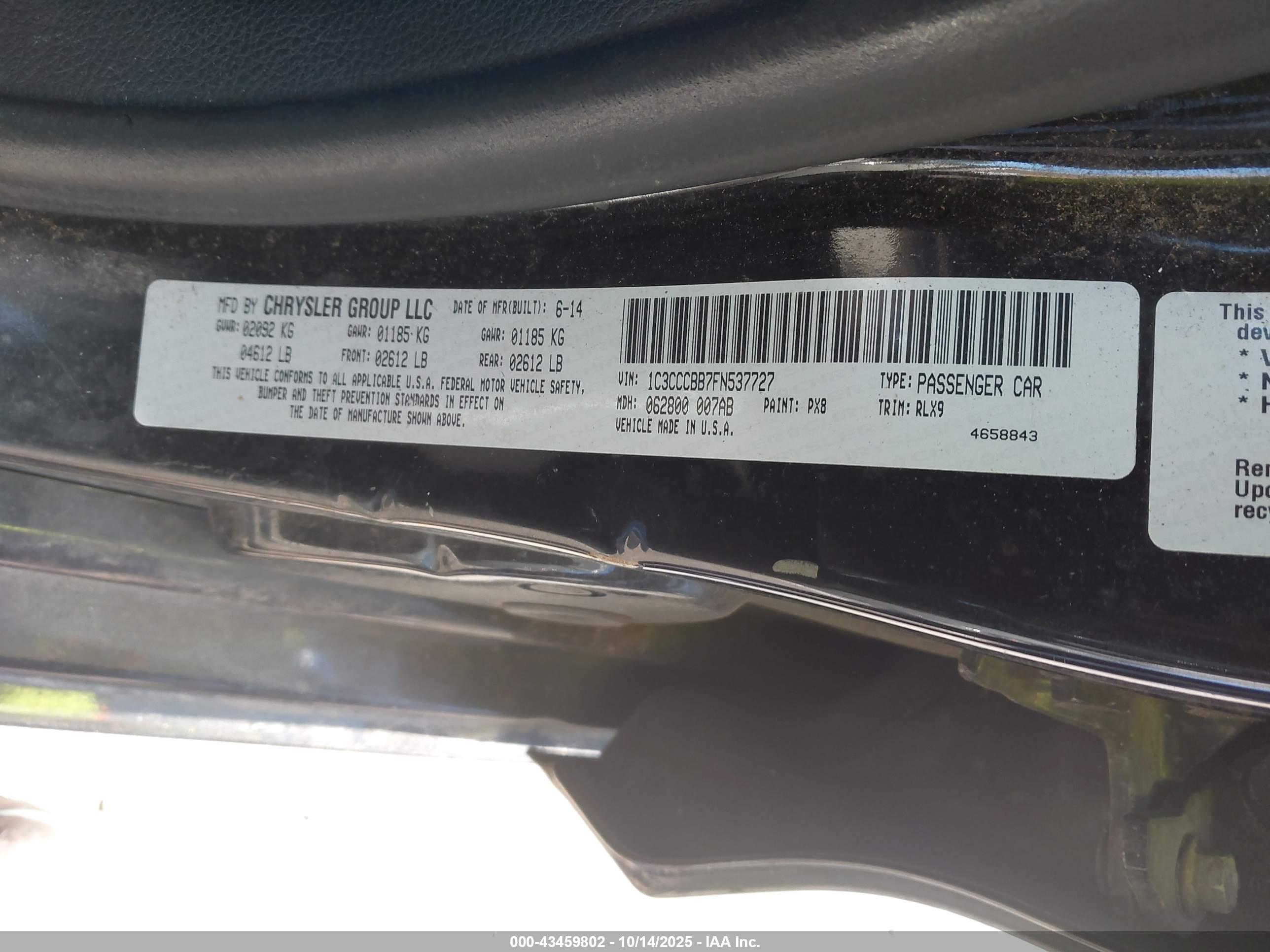 CHRYSLER 200 image 9