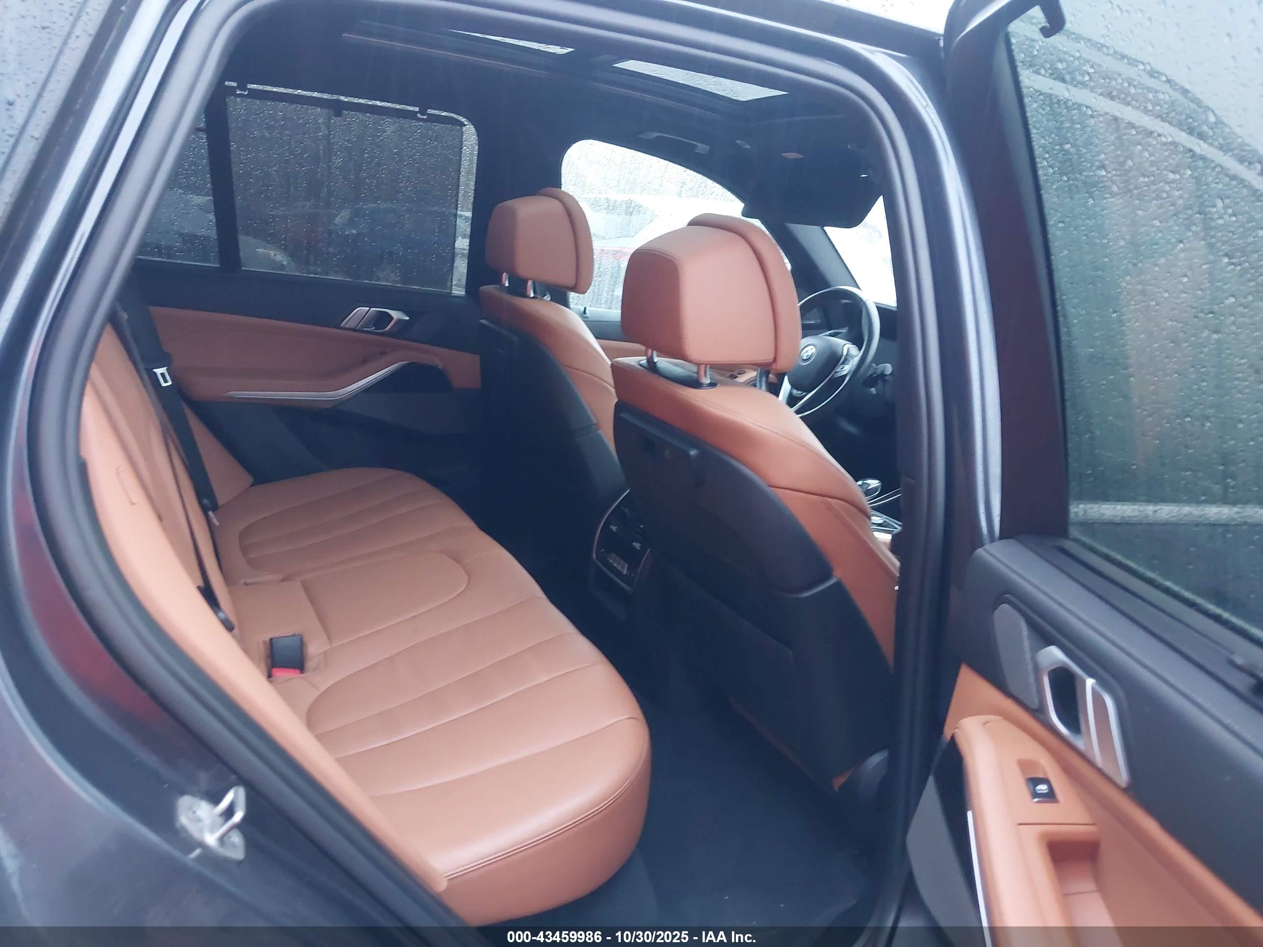 BMW X5 image 8