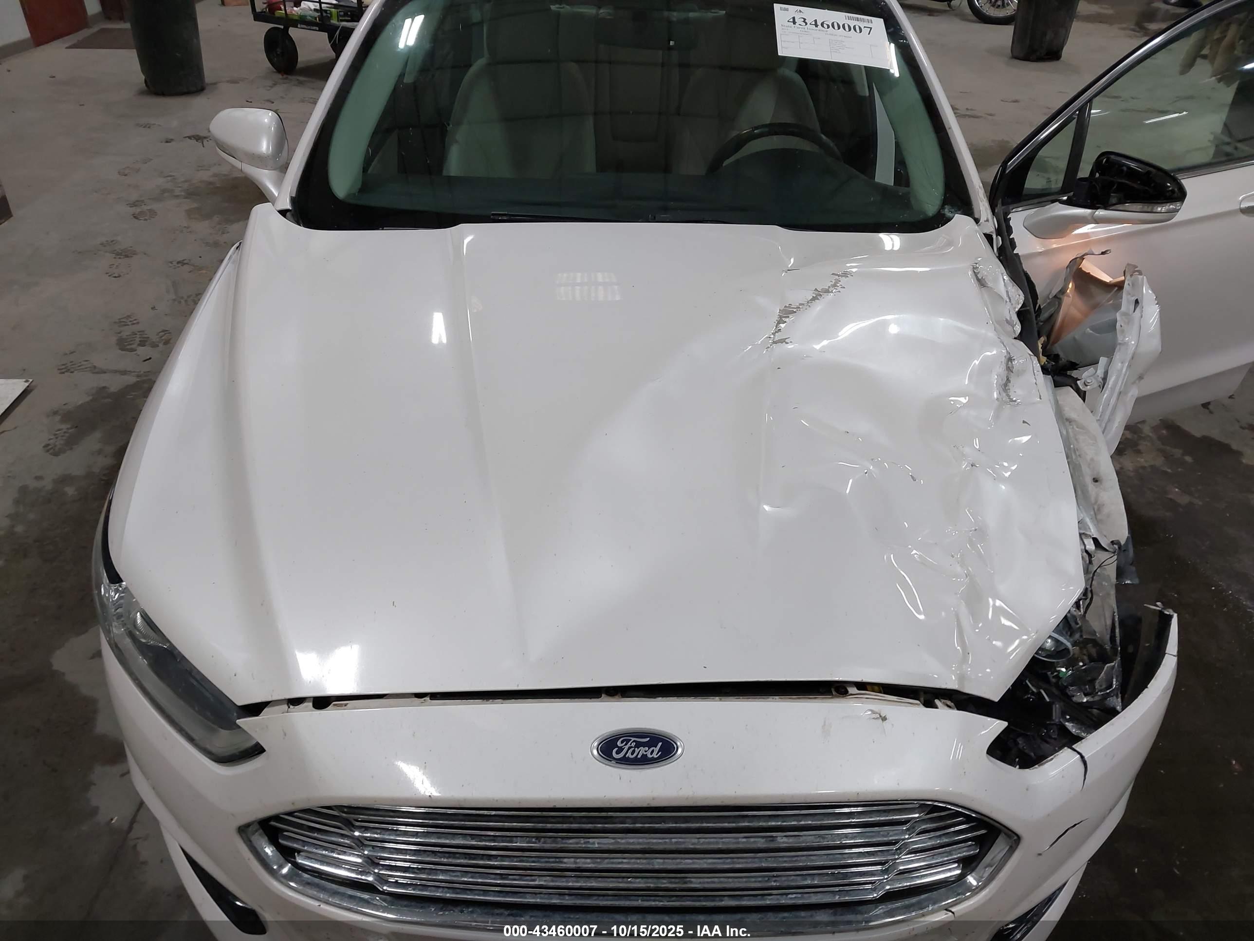FORD FUSION image 10