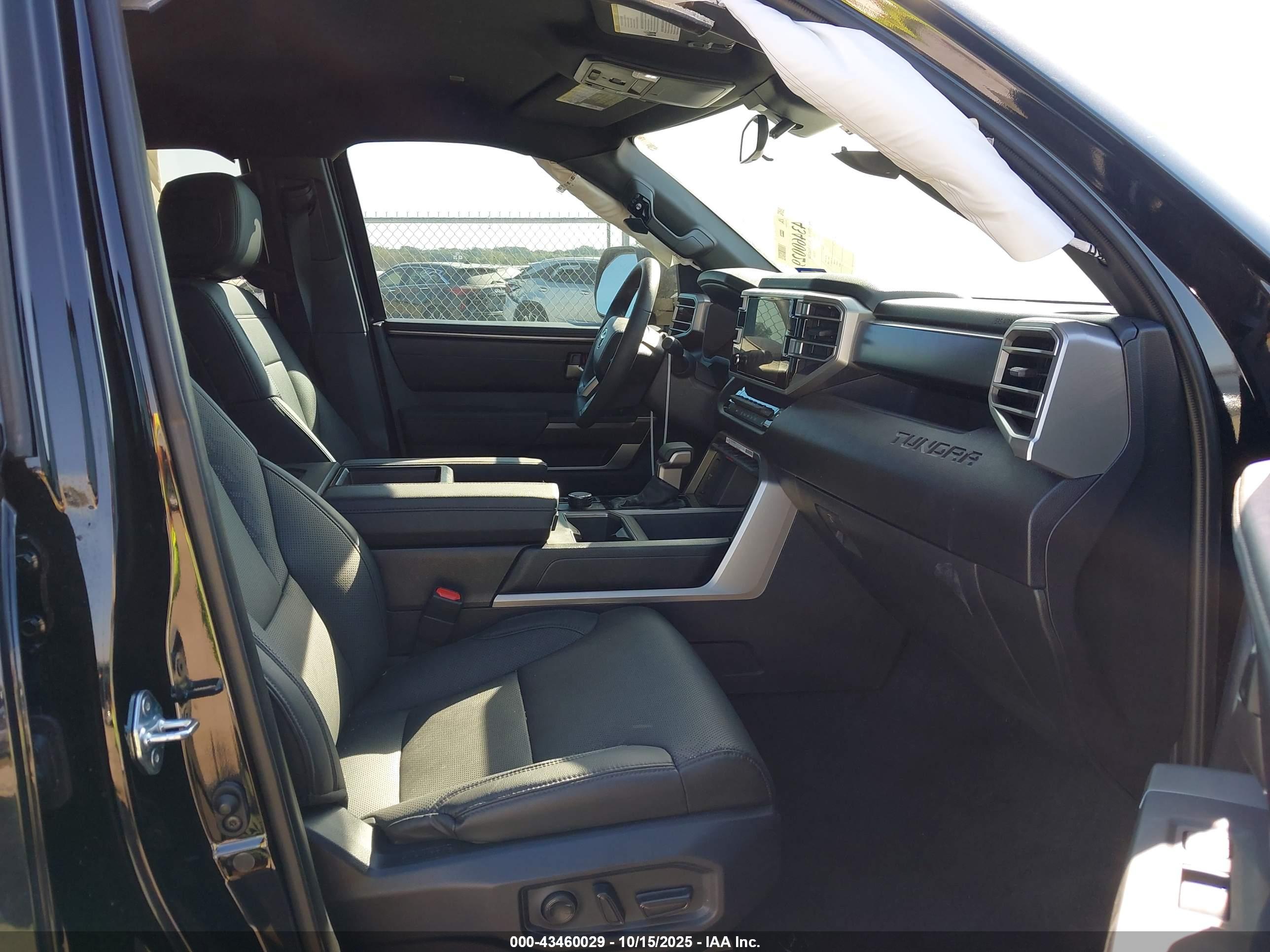 TOYOTA TUNDRA image 5