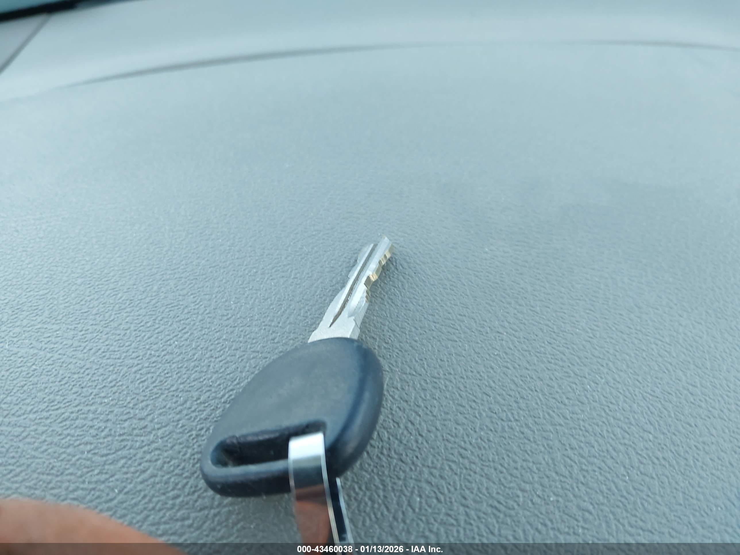 CADILLAC STS image 11