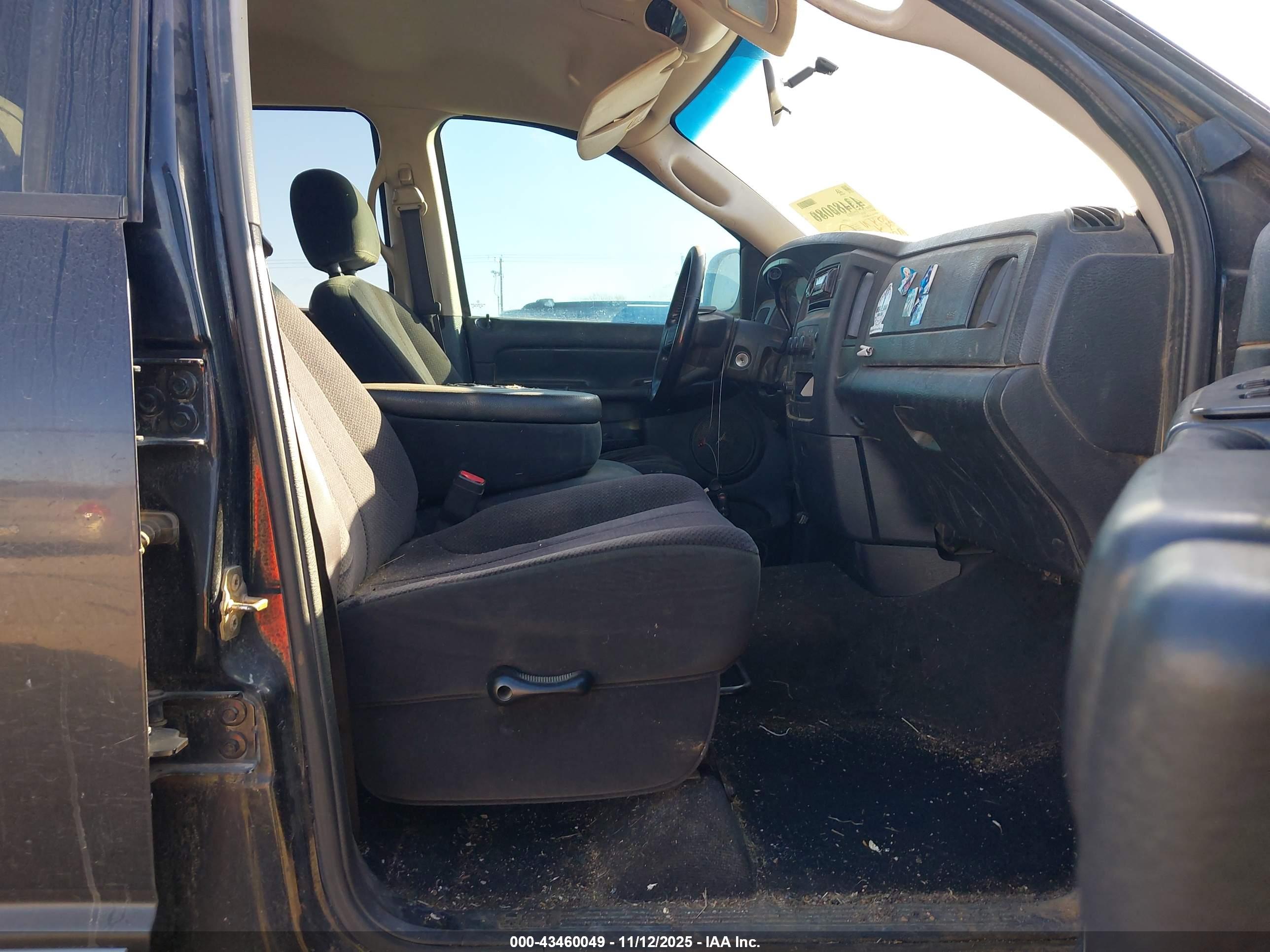 DODGE RAM image 5