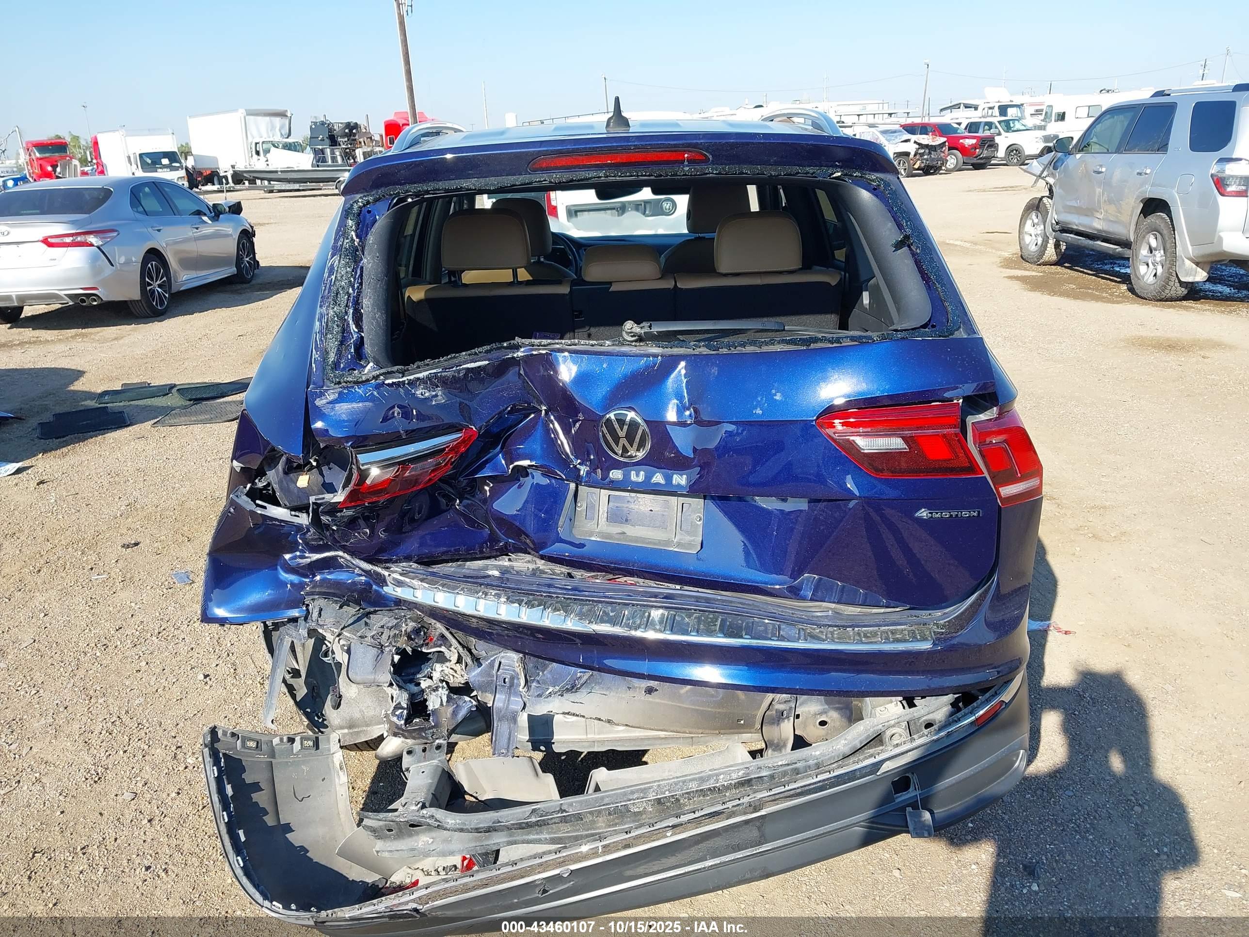 VOLKSWAGEN TIGUAN image 6