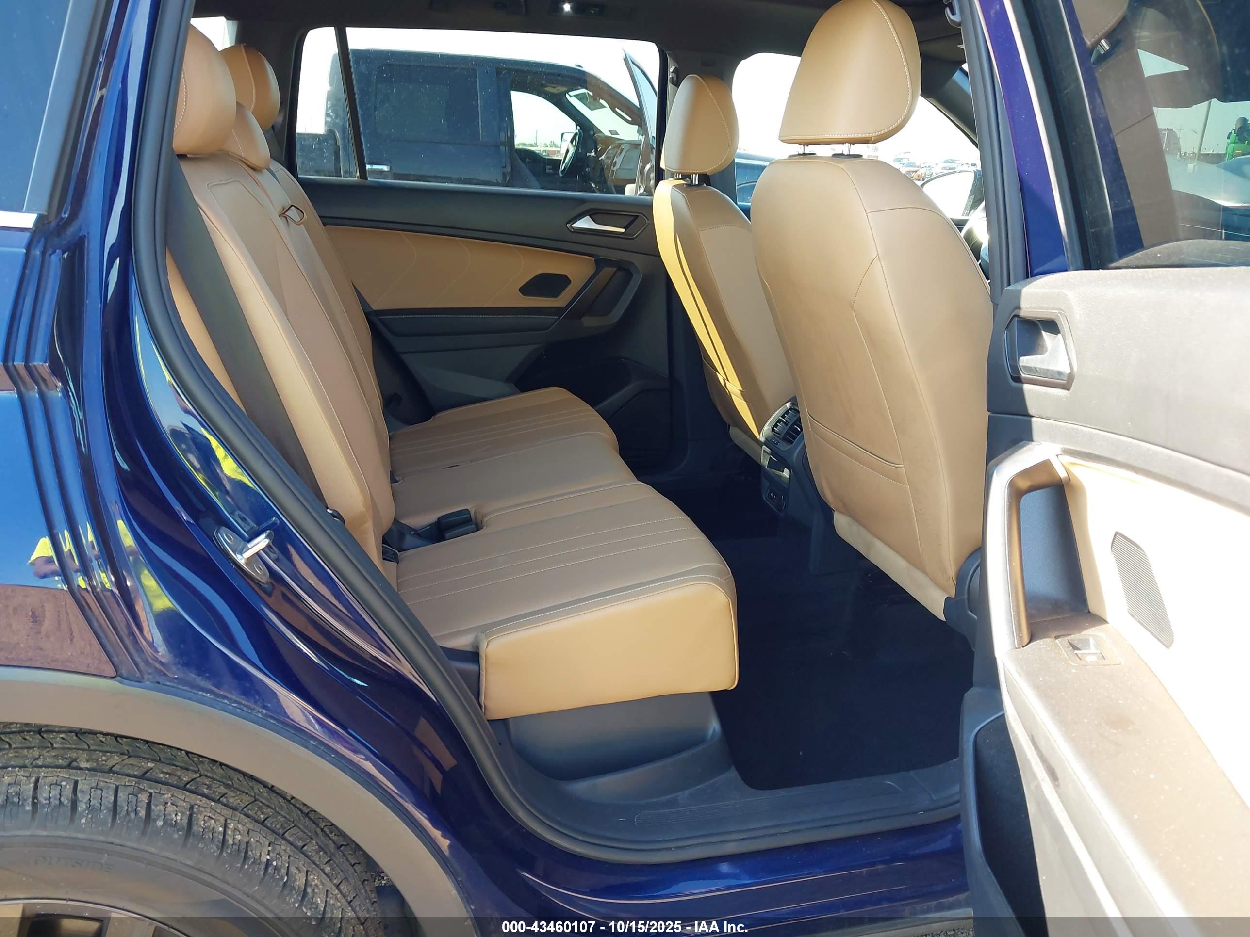 VOLKSWAGEN TIGUAN image 8