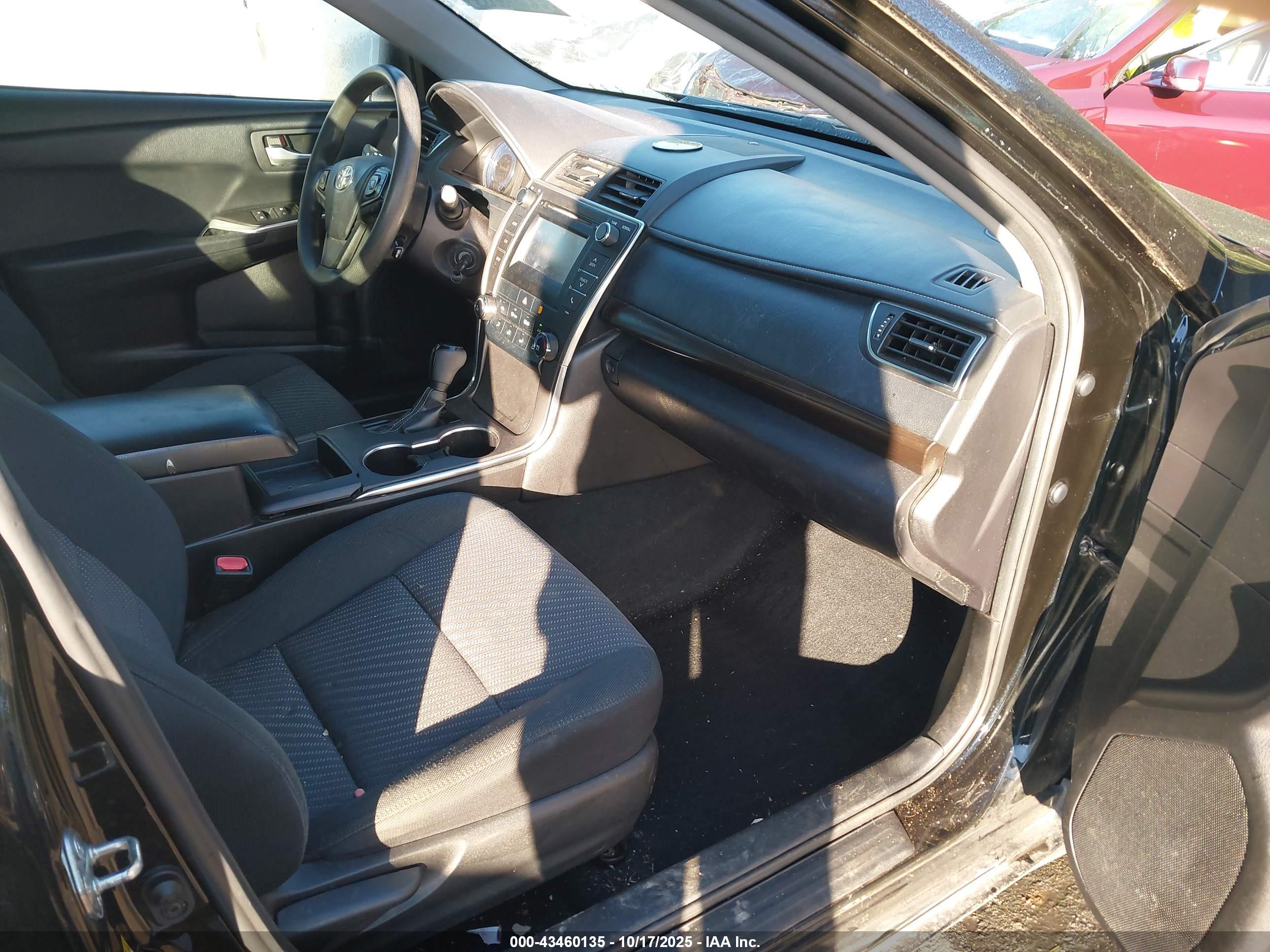 TOYOTA CAMRY image 5
