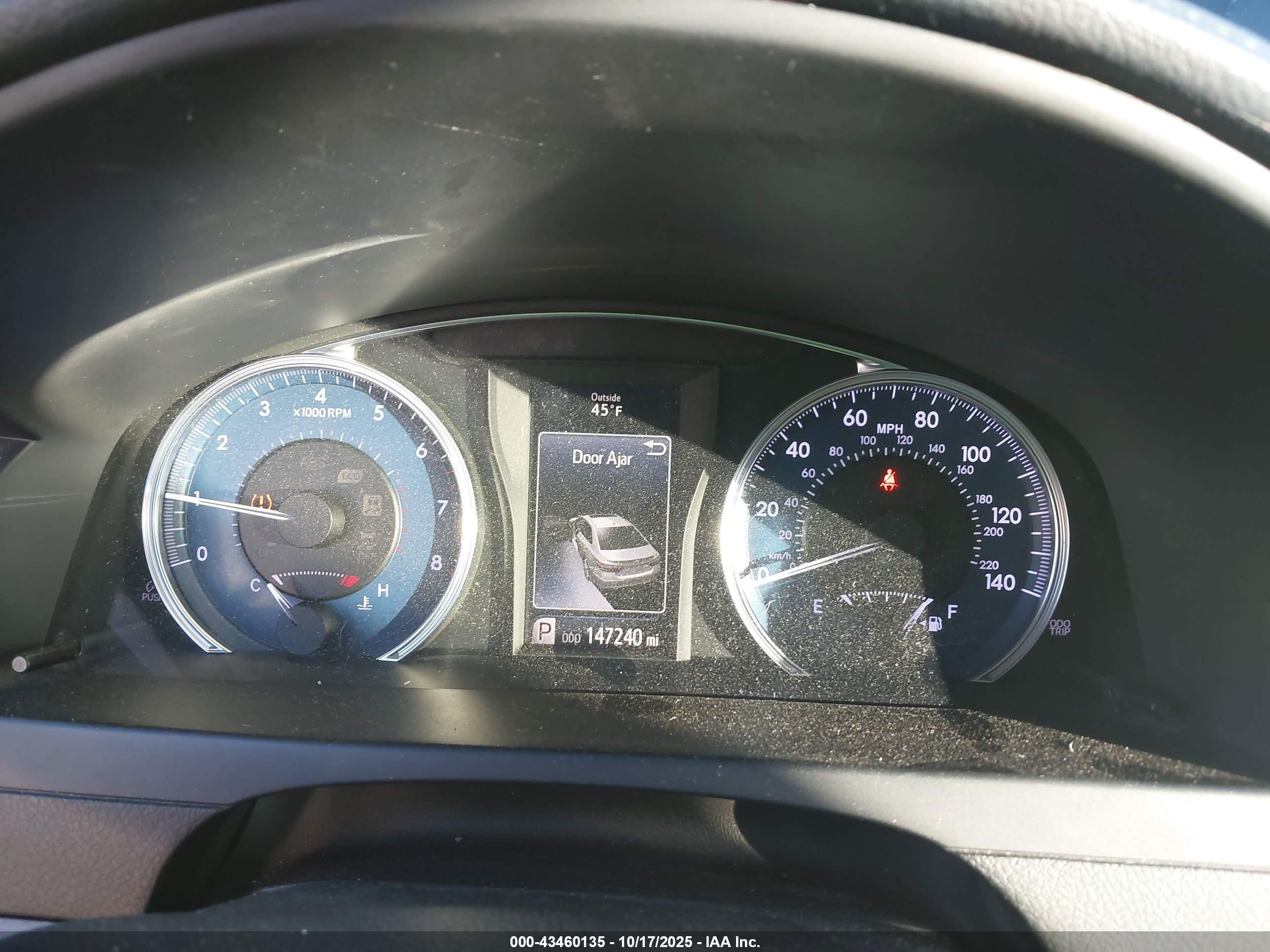 TOYOTA CAMRY image 7