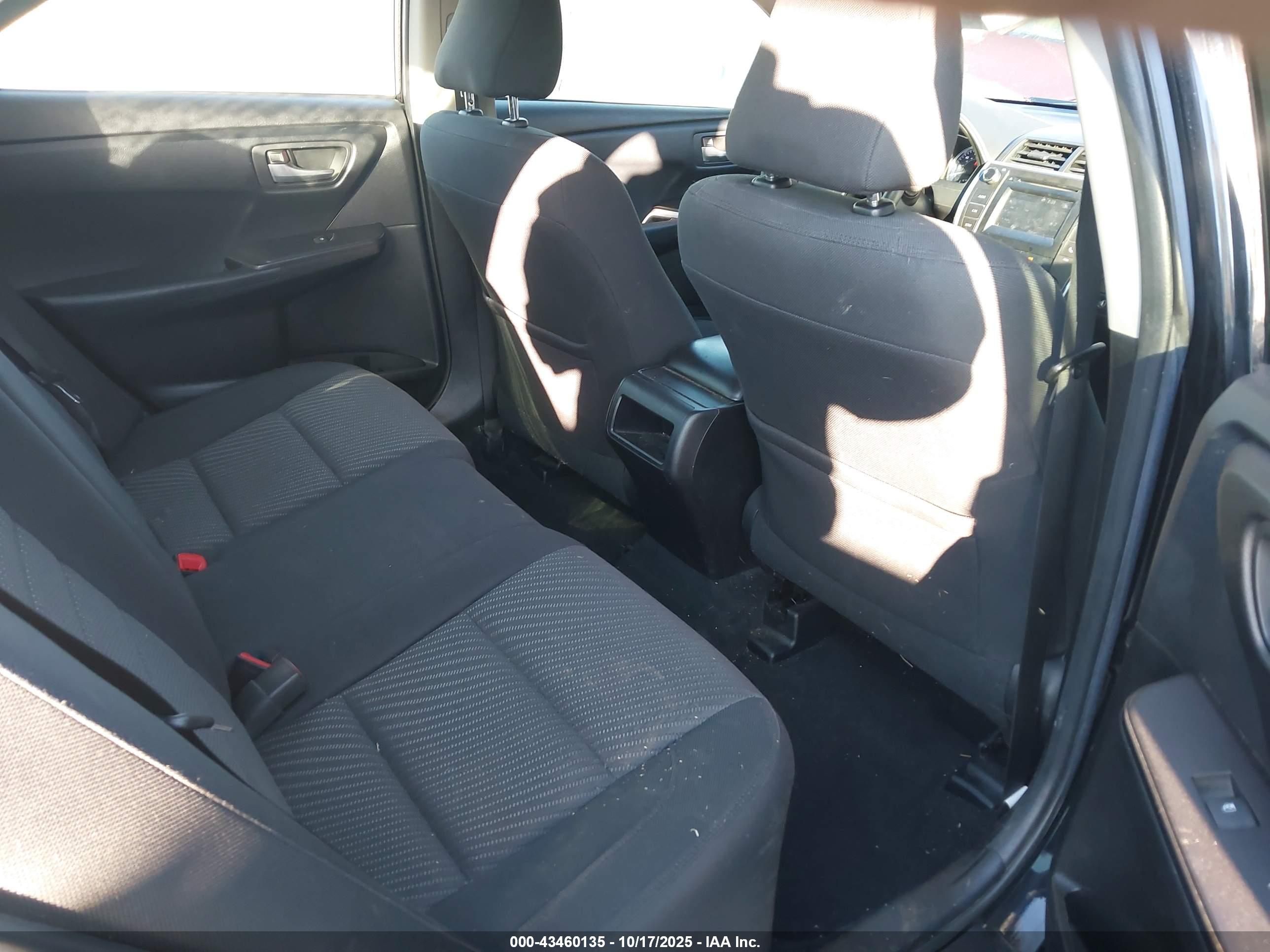 TOYOTA CAMRY image 8