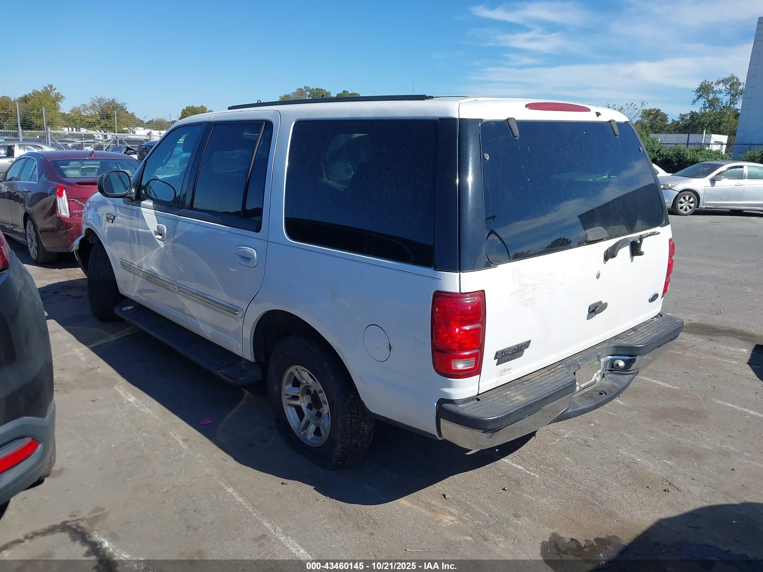 FORD EXPEDITION image 3