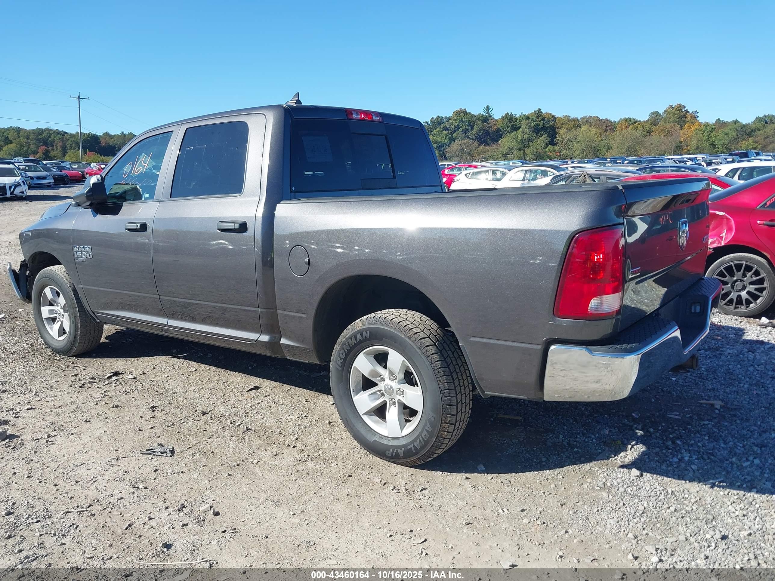RAM 1500 image 3