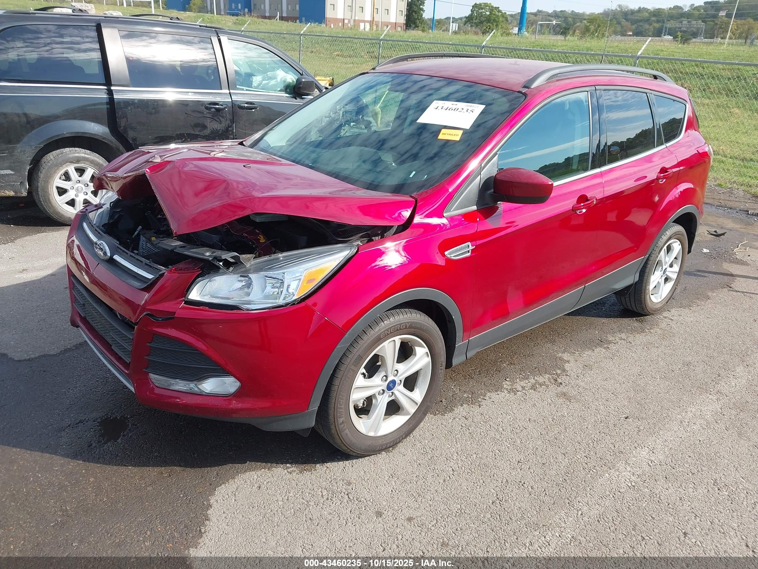 FORD ESCAPE image 2