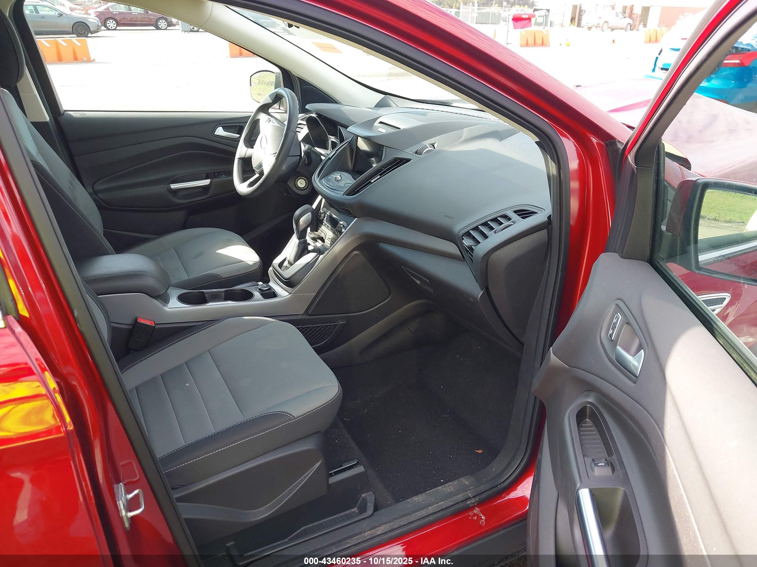 FORD ESCAPE image 5
