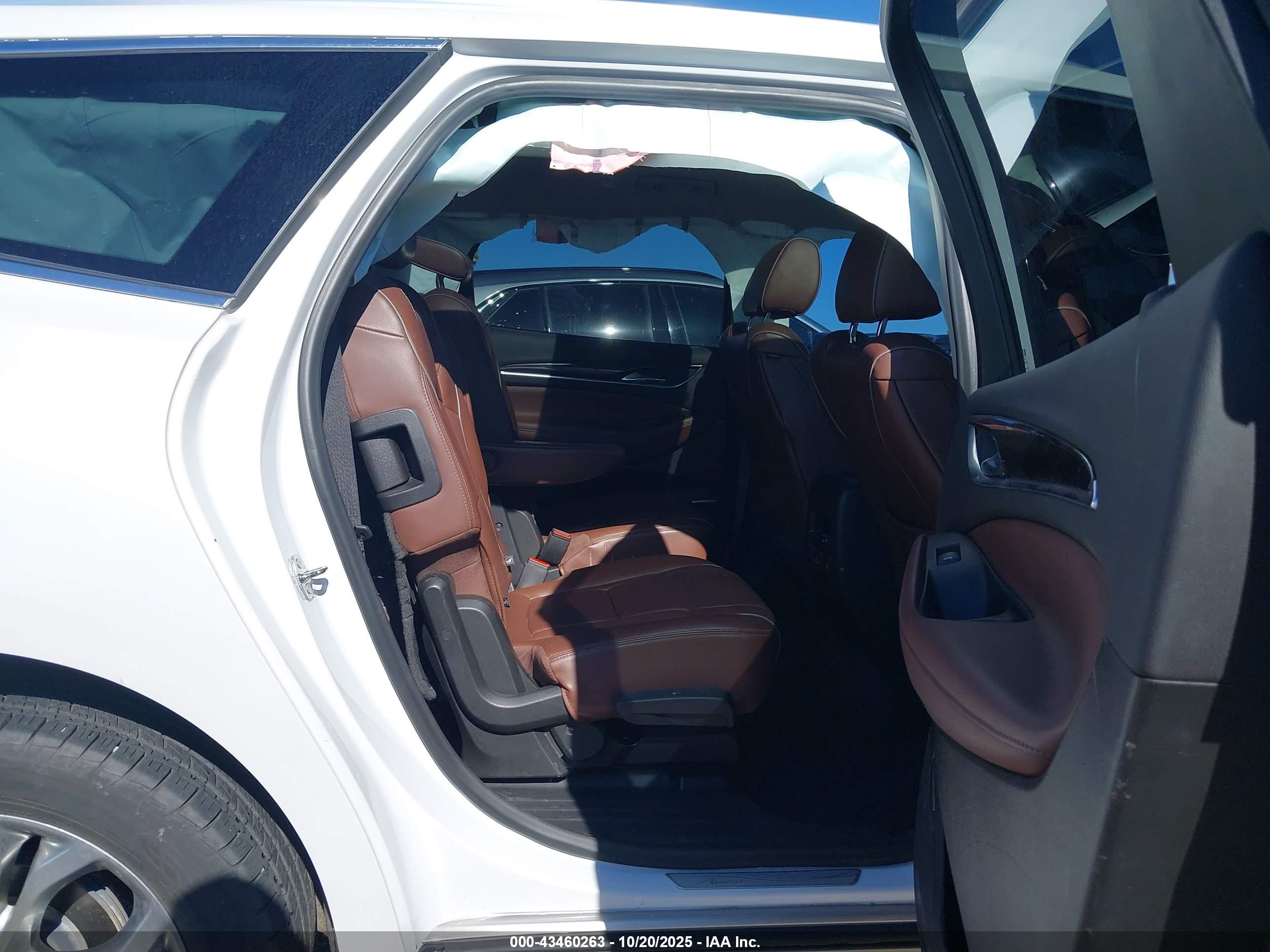 BUICK ENCLAVE image 8