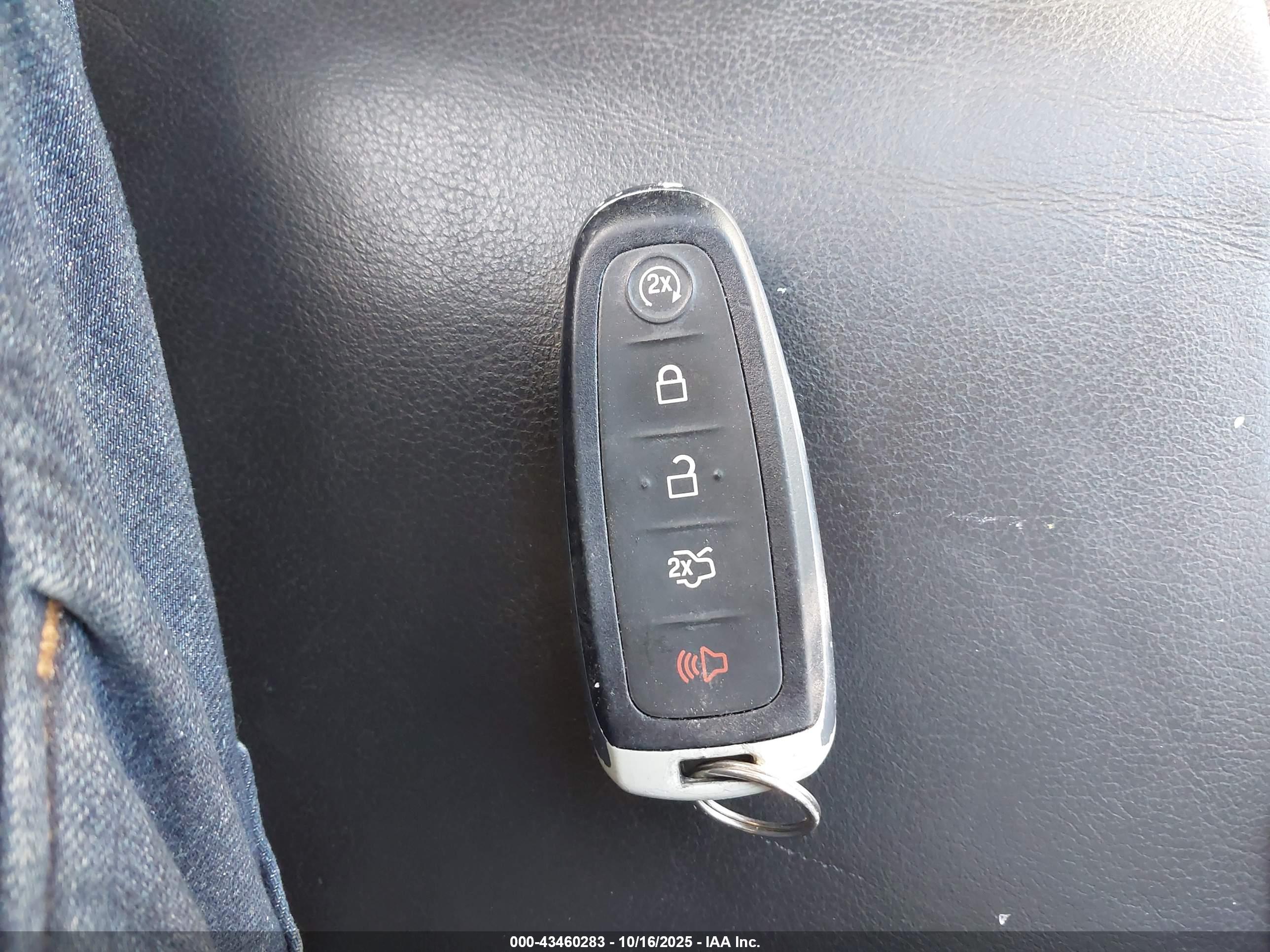 FORD ESCAPE image 11