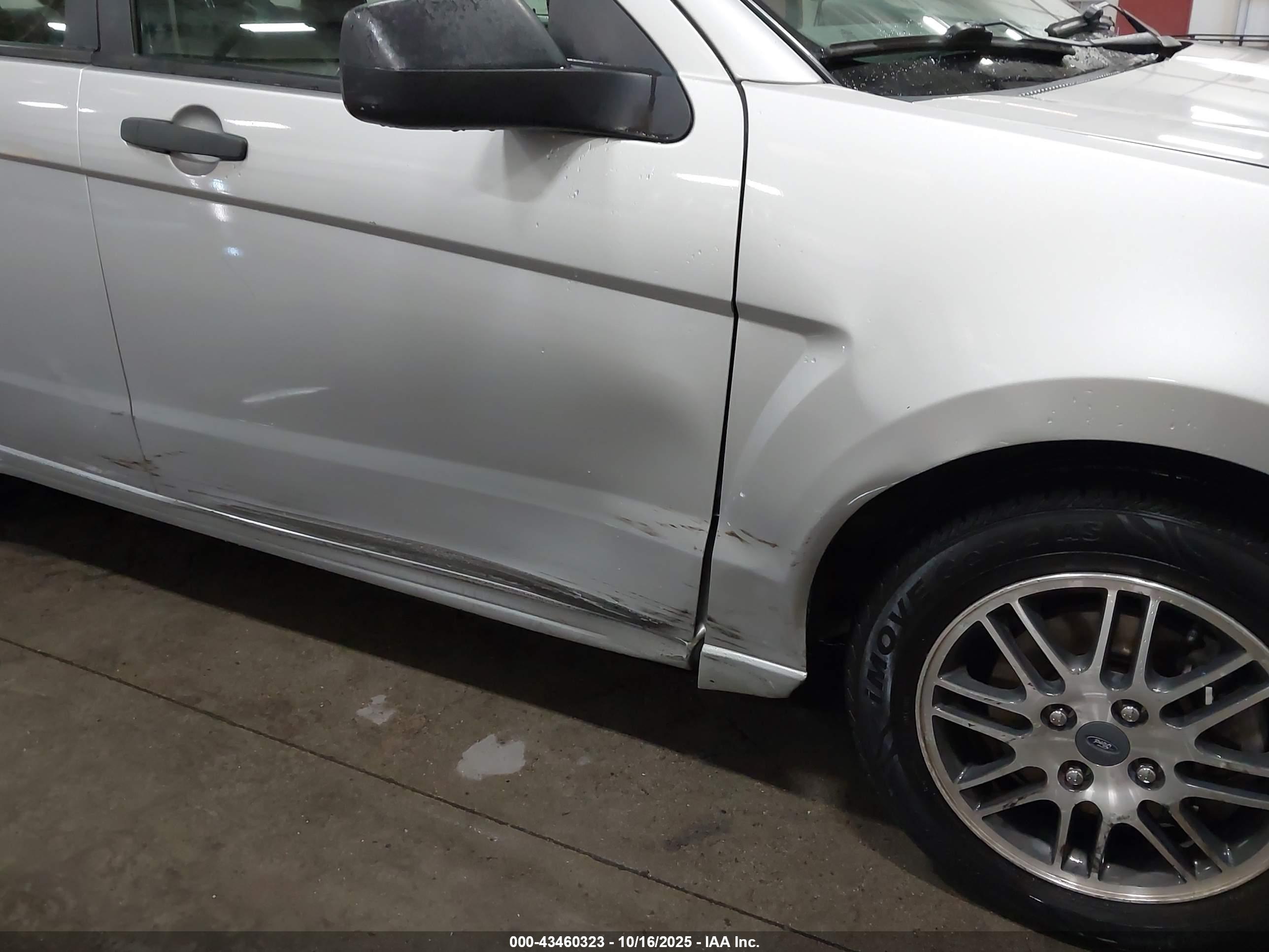 FORD FOCUS image 6