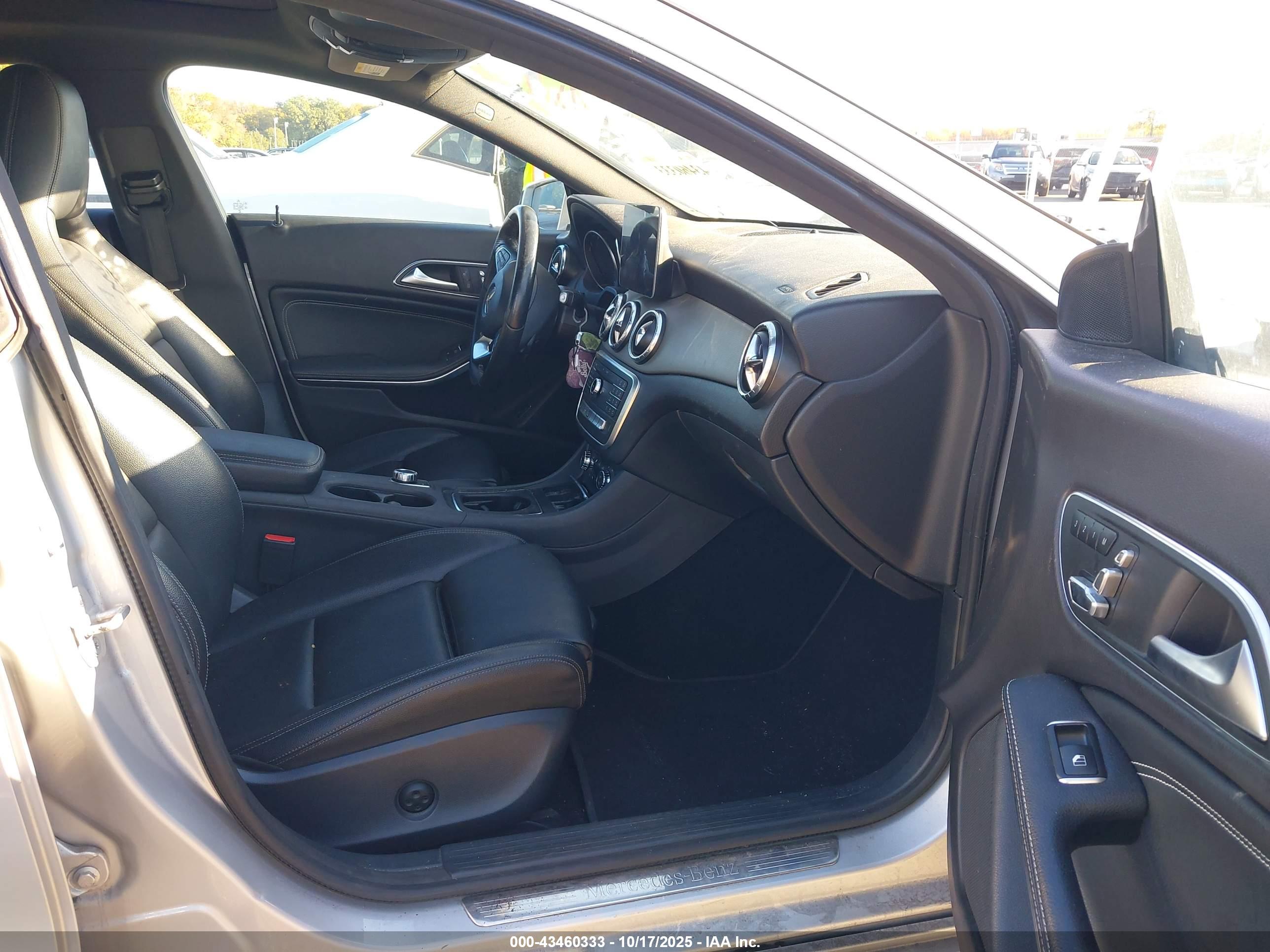 MERCEDES-BENZ CLA image 5