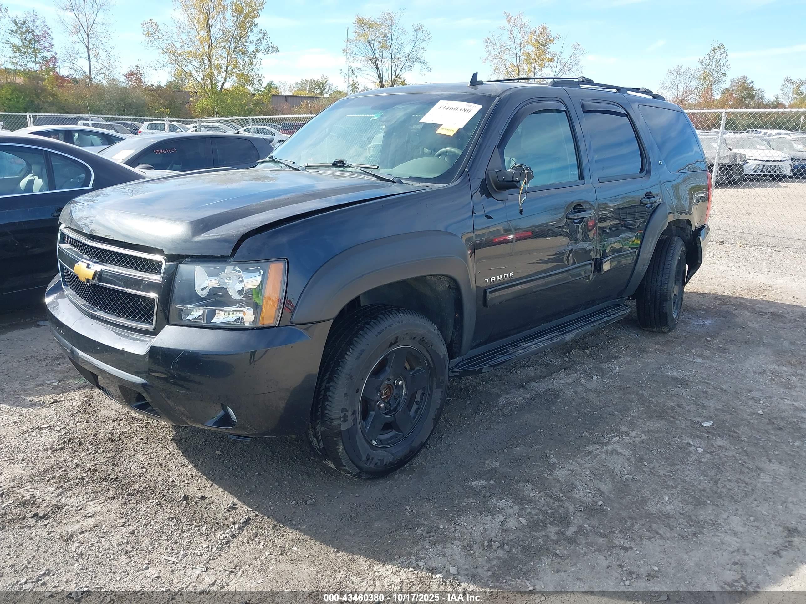 CHEVROLET TAHOE image 2