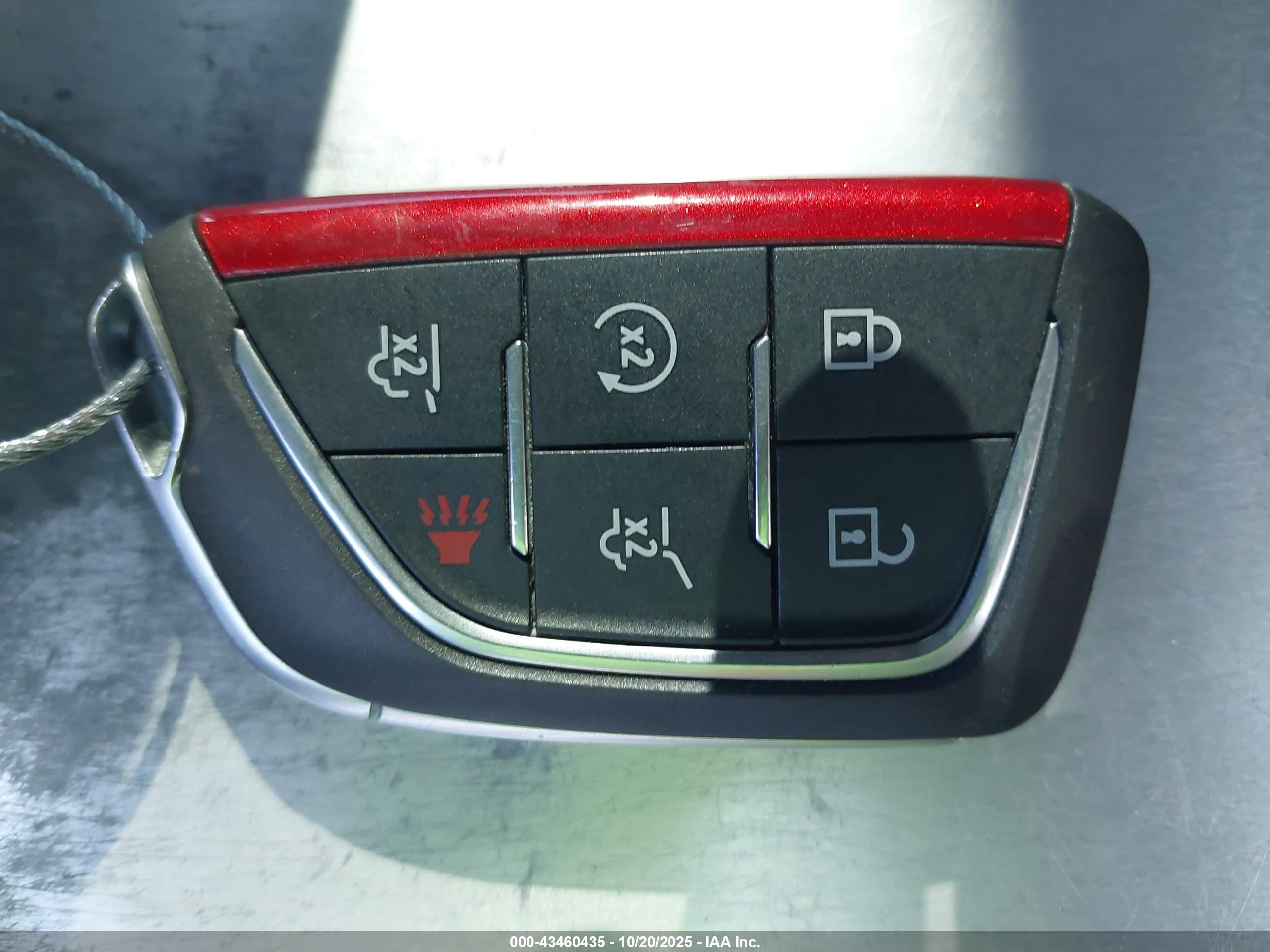 CADILLAC ESCALADE image 11